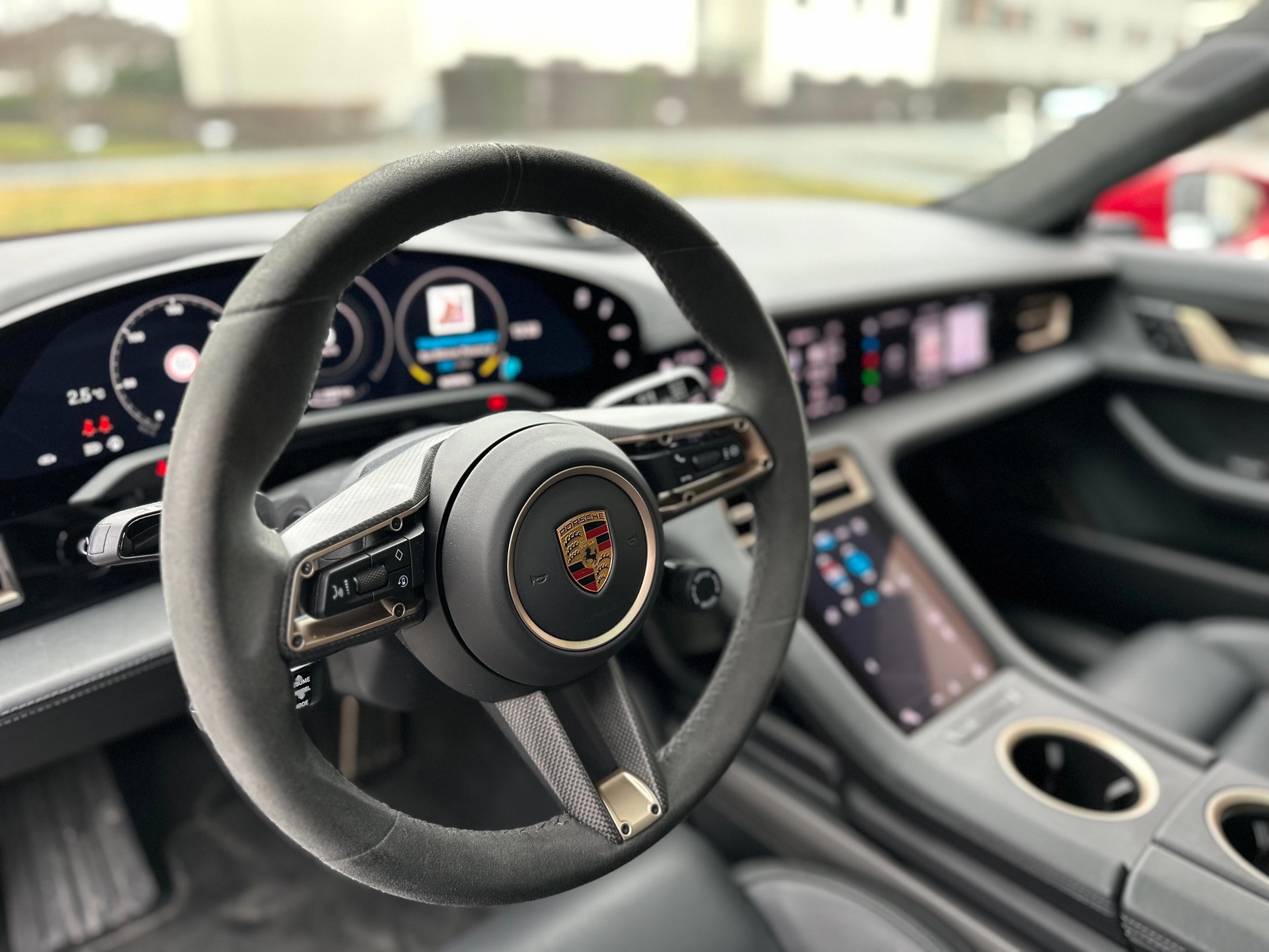 PORSCHE Taycan Turbo S-image-1