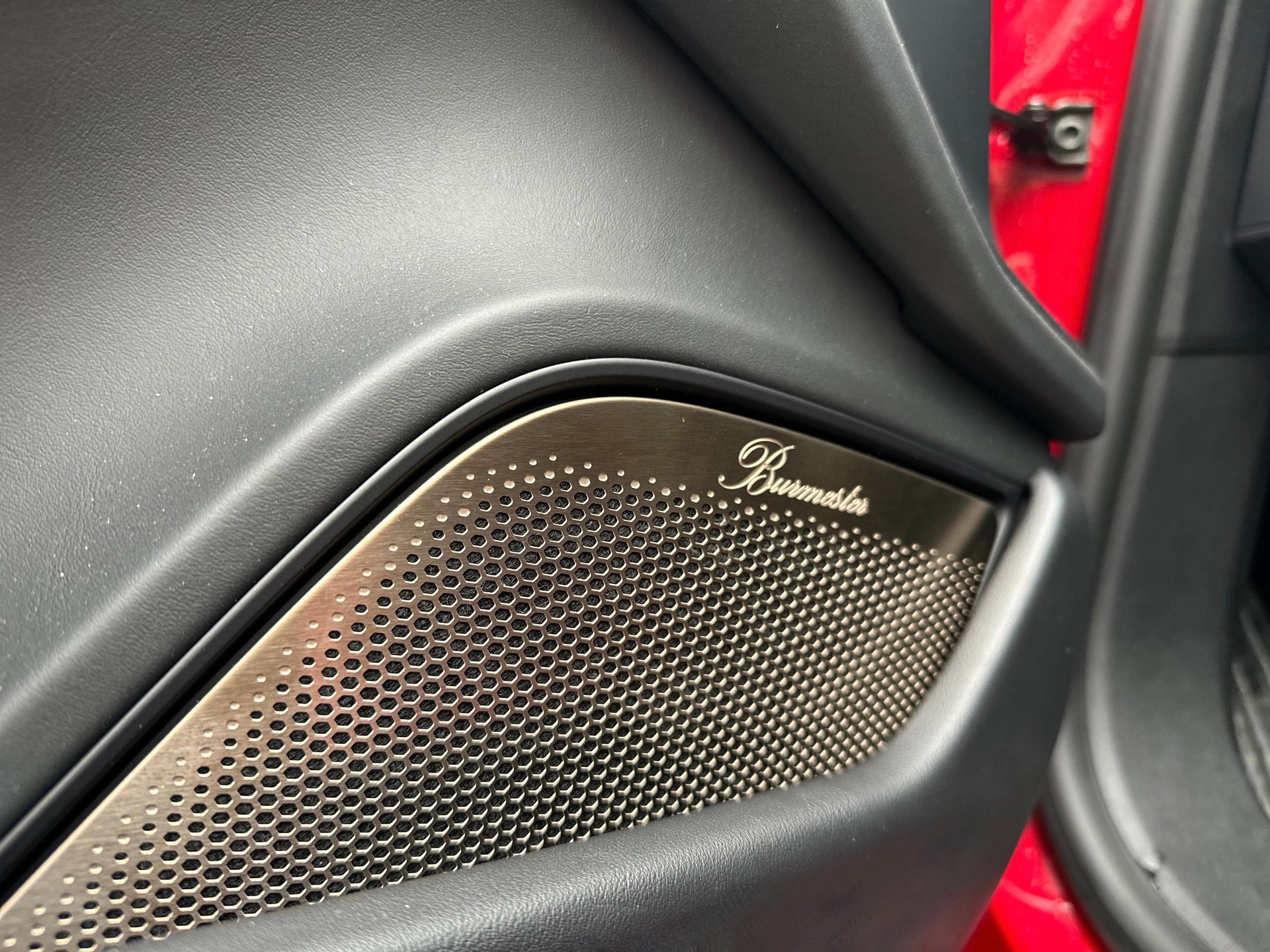 PORSCHE Taycan Turbo S-image-3
