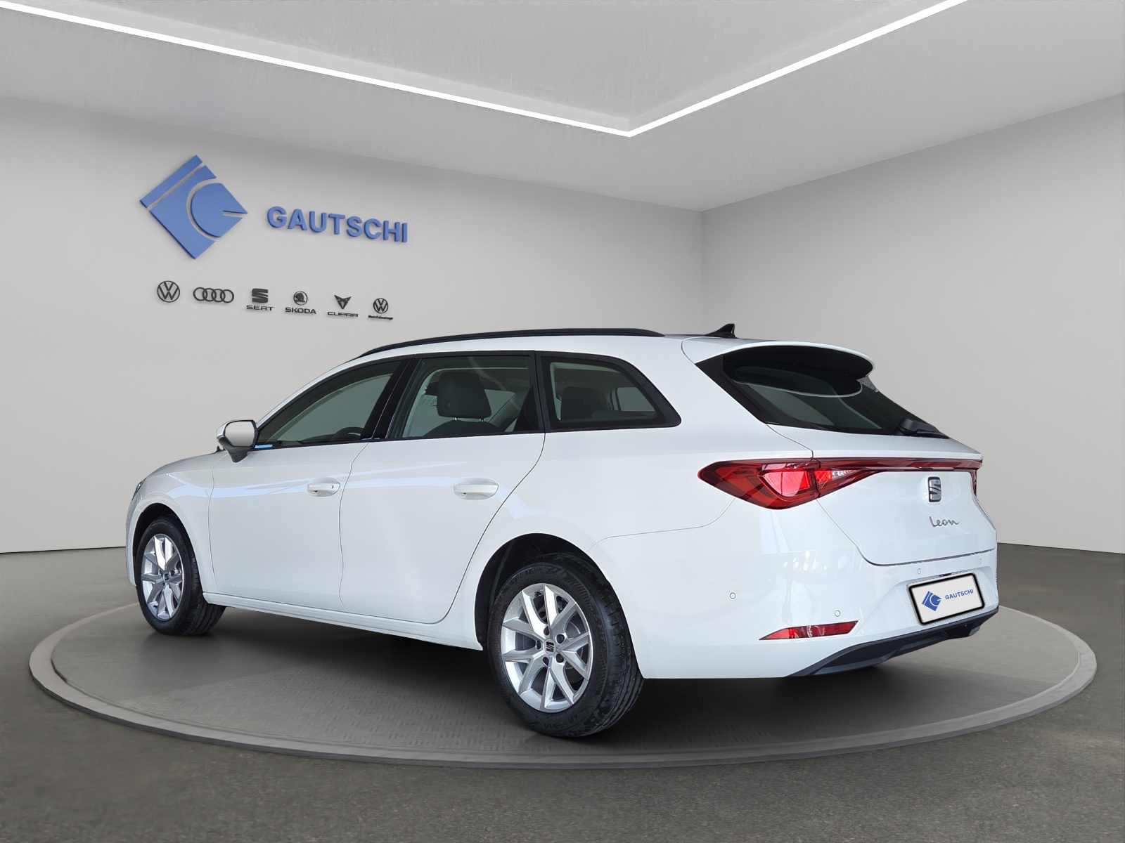 SEAT Leon ST 1.5 eTSI mHEV DSG Style-image-2