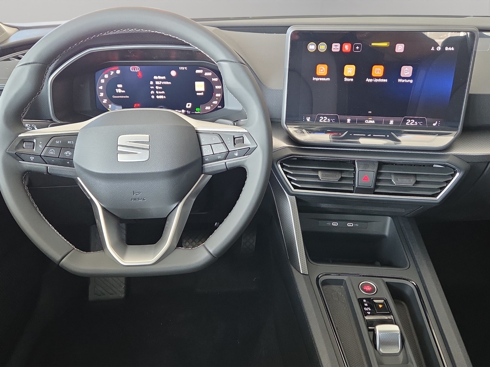 SEAT Leon ST 1.5 eTSI mHEV DSG Style-image-6