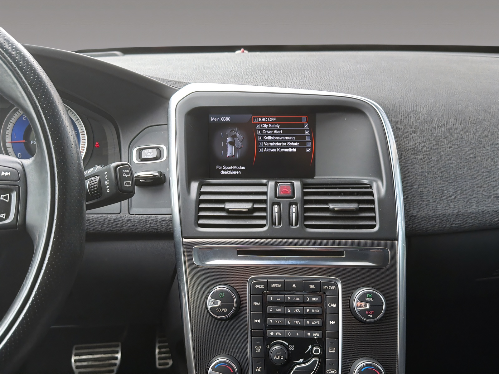VOLVO XC60 2.4 D5 Kinetic R-Design AWD-image-14