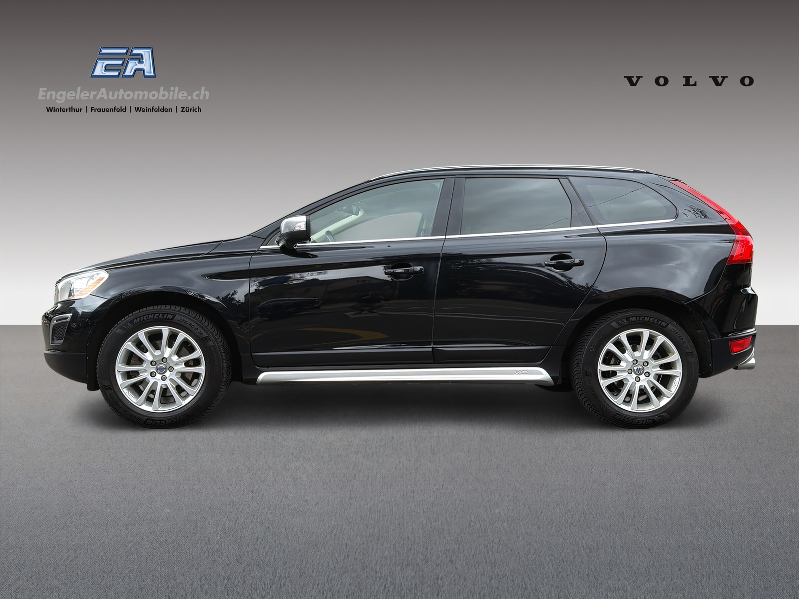 VOLVO XC60 2.4 D5 Kinetic R-Design AWD-image-2