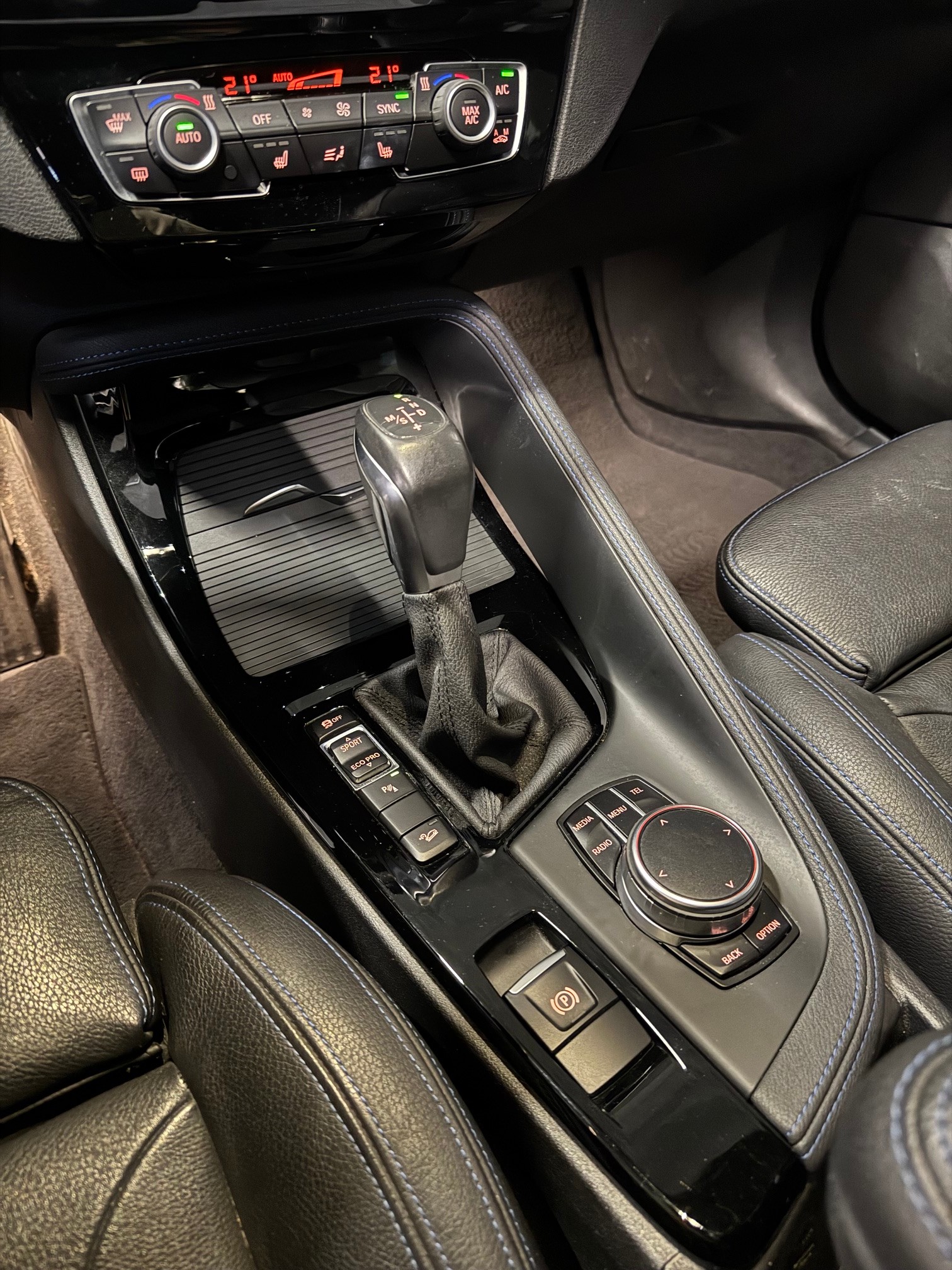 BMW X1 xDrive 25i M Sport Steptronic-image-11