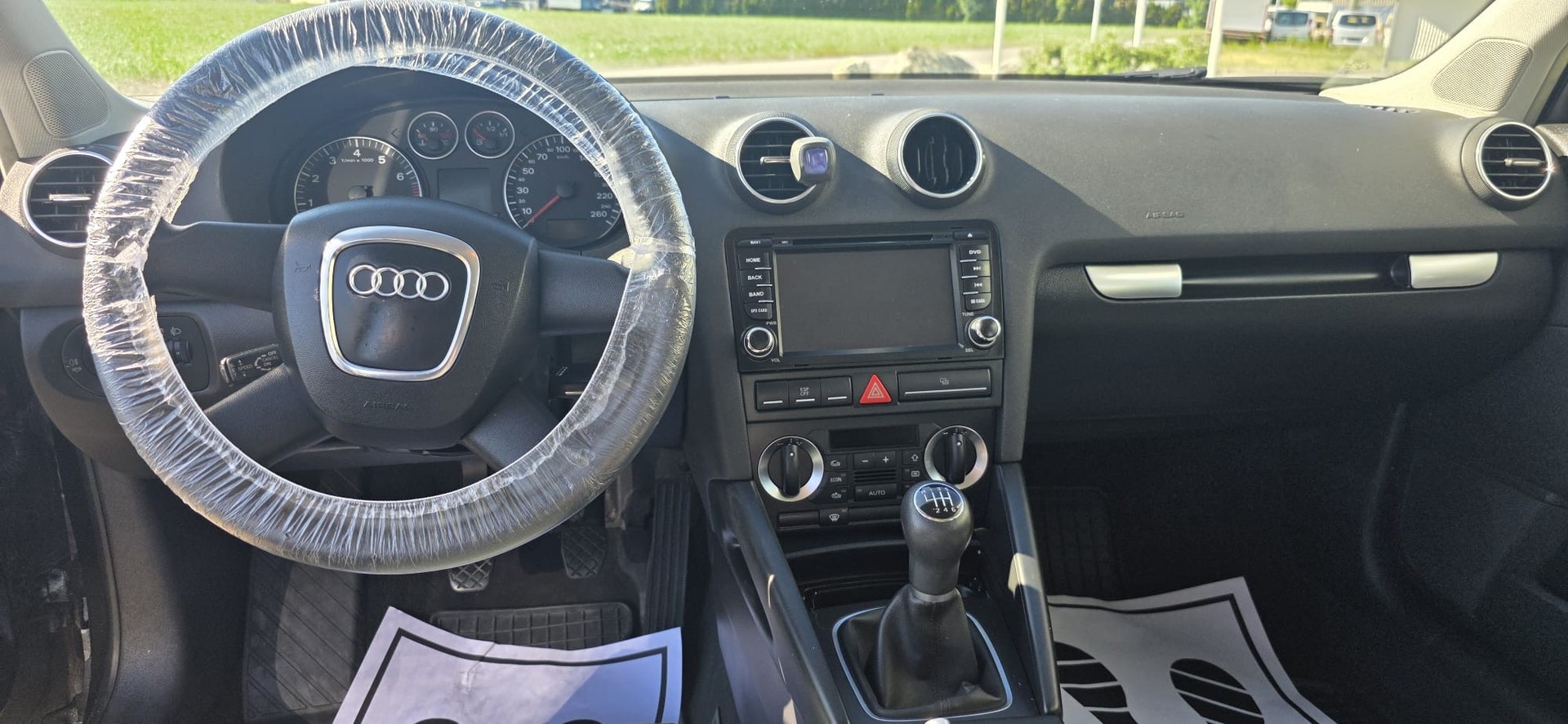 AUDI A3 Sportback 1.8 Turbo FSI Attraction-image-5