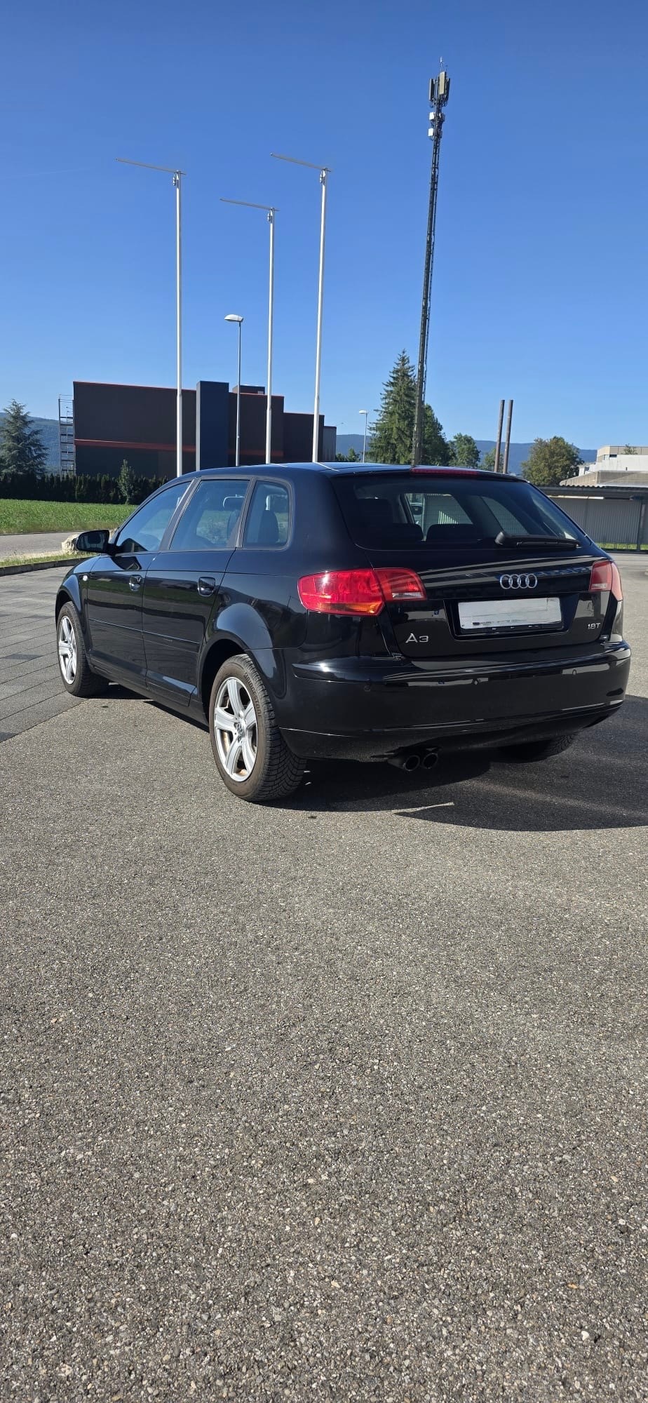 AUDI A3 Sportback 1.8 Turbo FSI Attraction-image-2