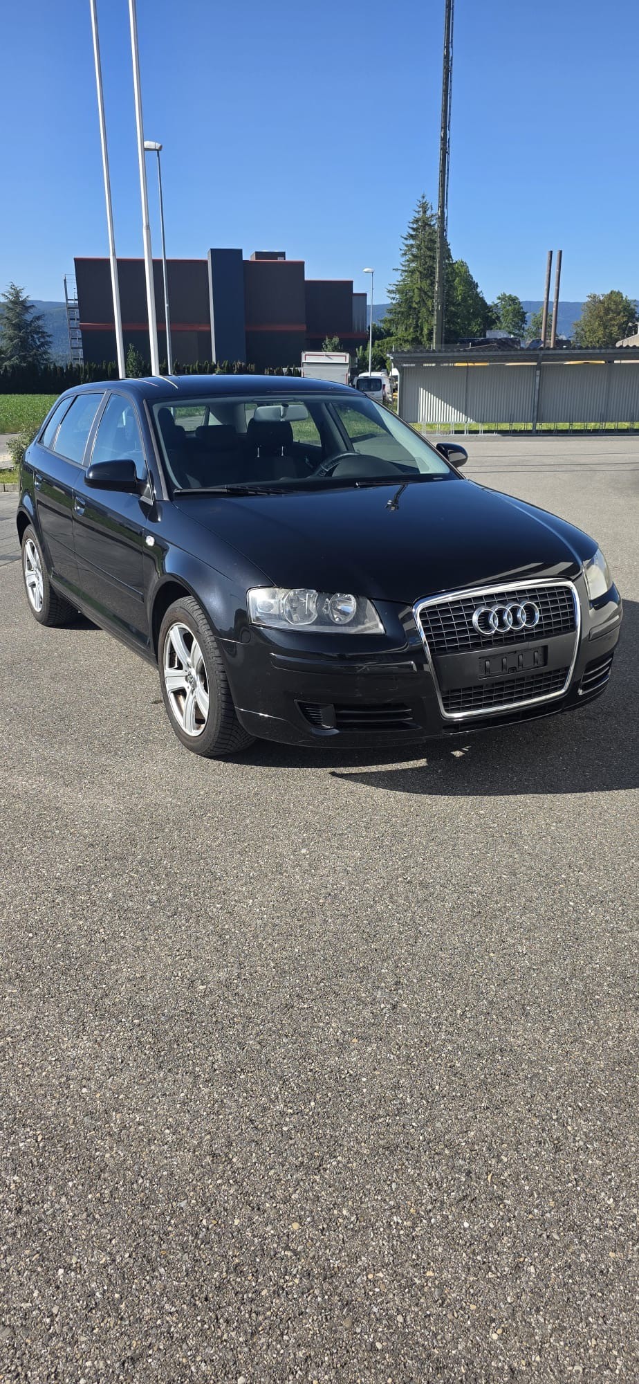 AUDI A3 Sportback 1.8 Turbo FSI Attraction-image-1