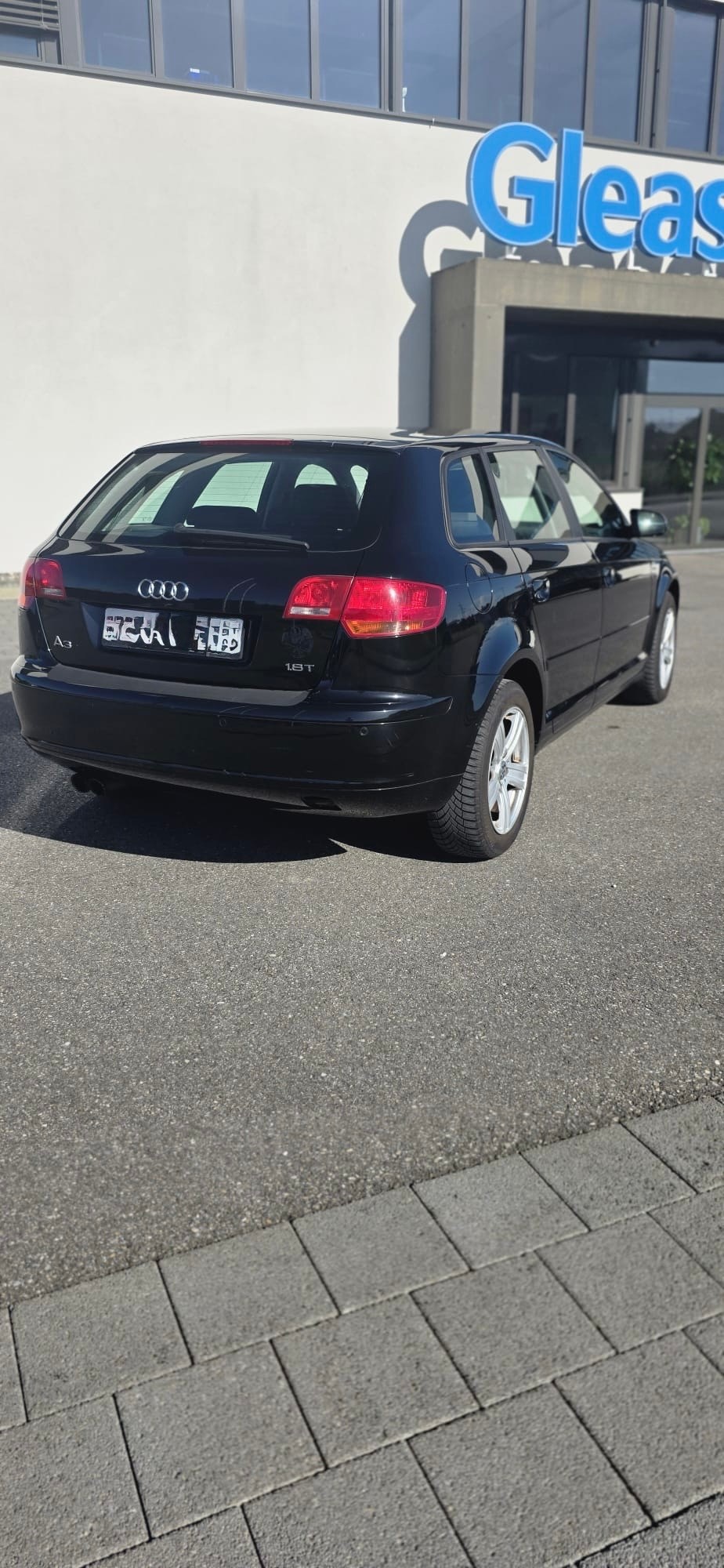 AUDI A3 Sportback 1.8 Turbo FSI Attraction-image-3