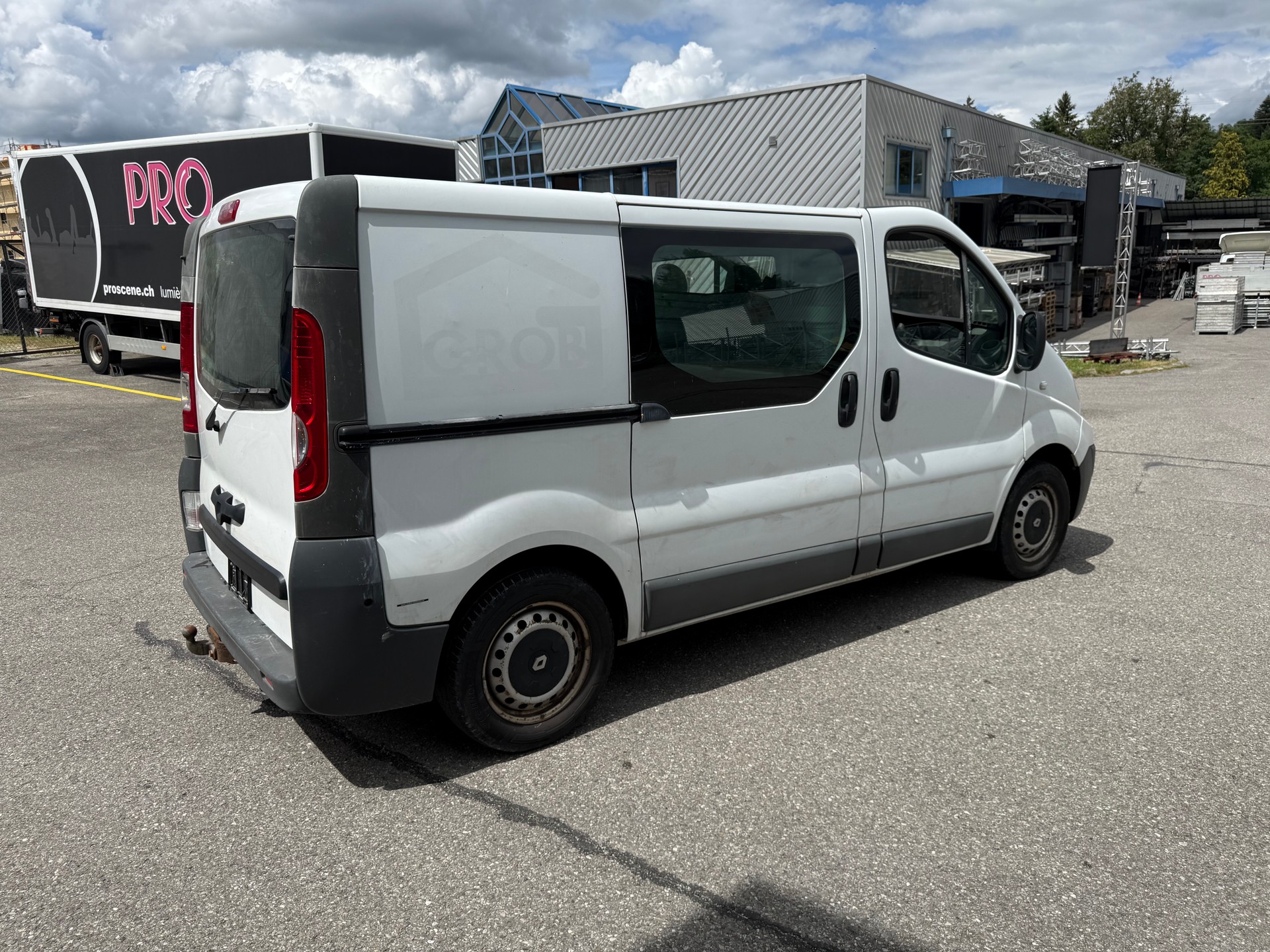 RENAULT Trafic 2.0 dCi 90 2.7t L1H1-image-3