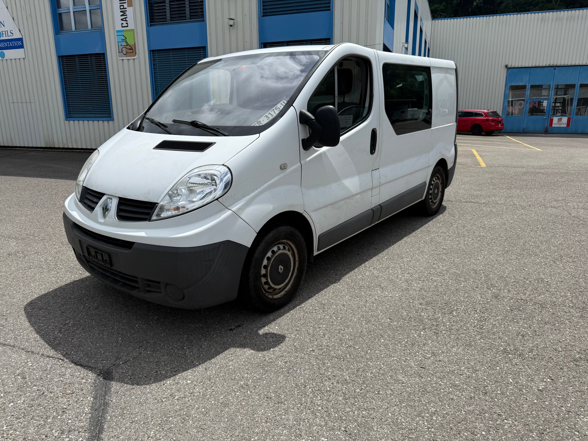 RENAULT Trafic 2.0 dCi 90 2.7t L1H1-image-0