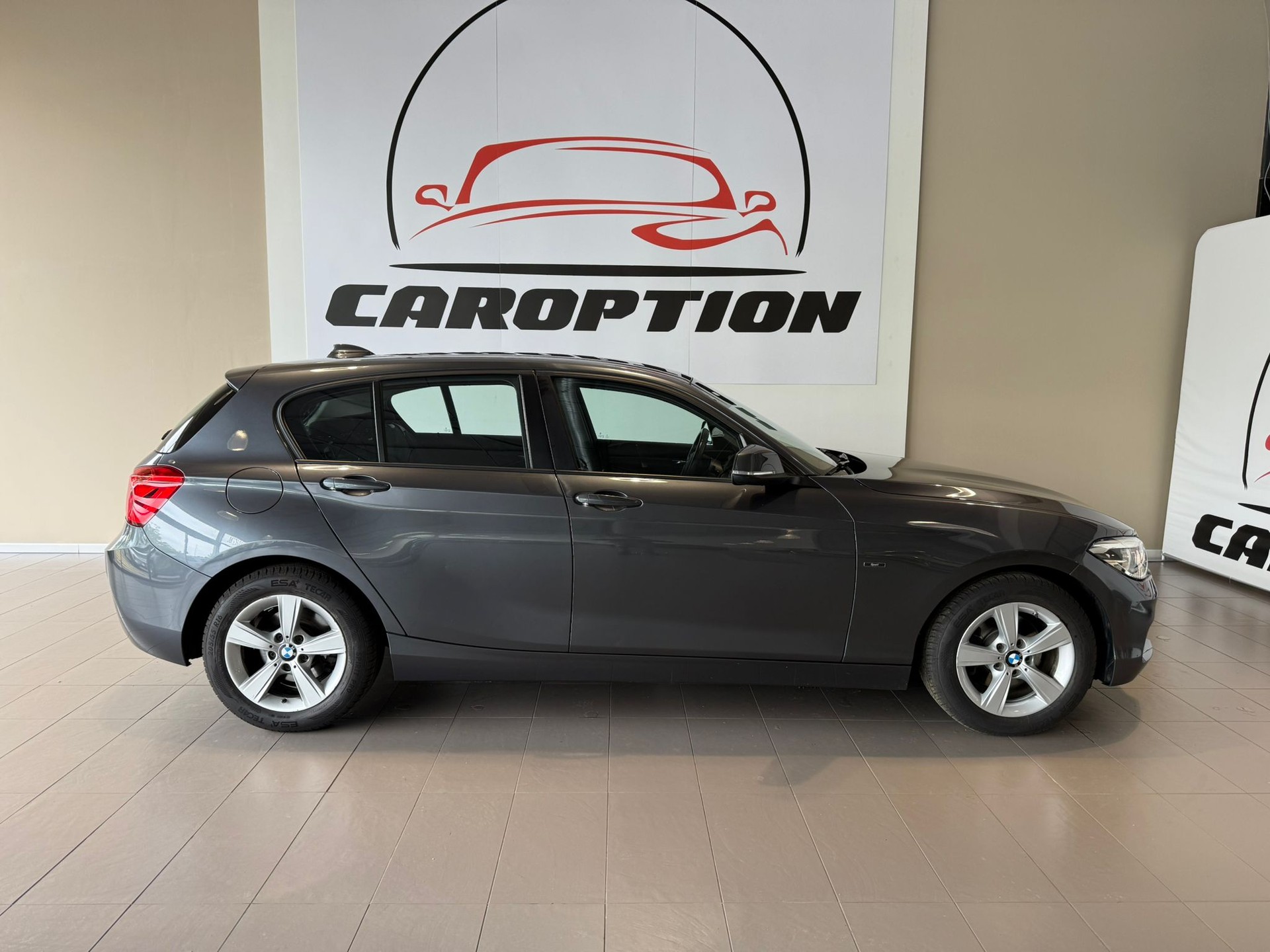 BMW 118d xDrive M Sport-image-4