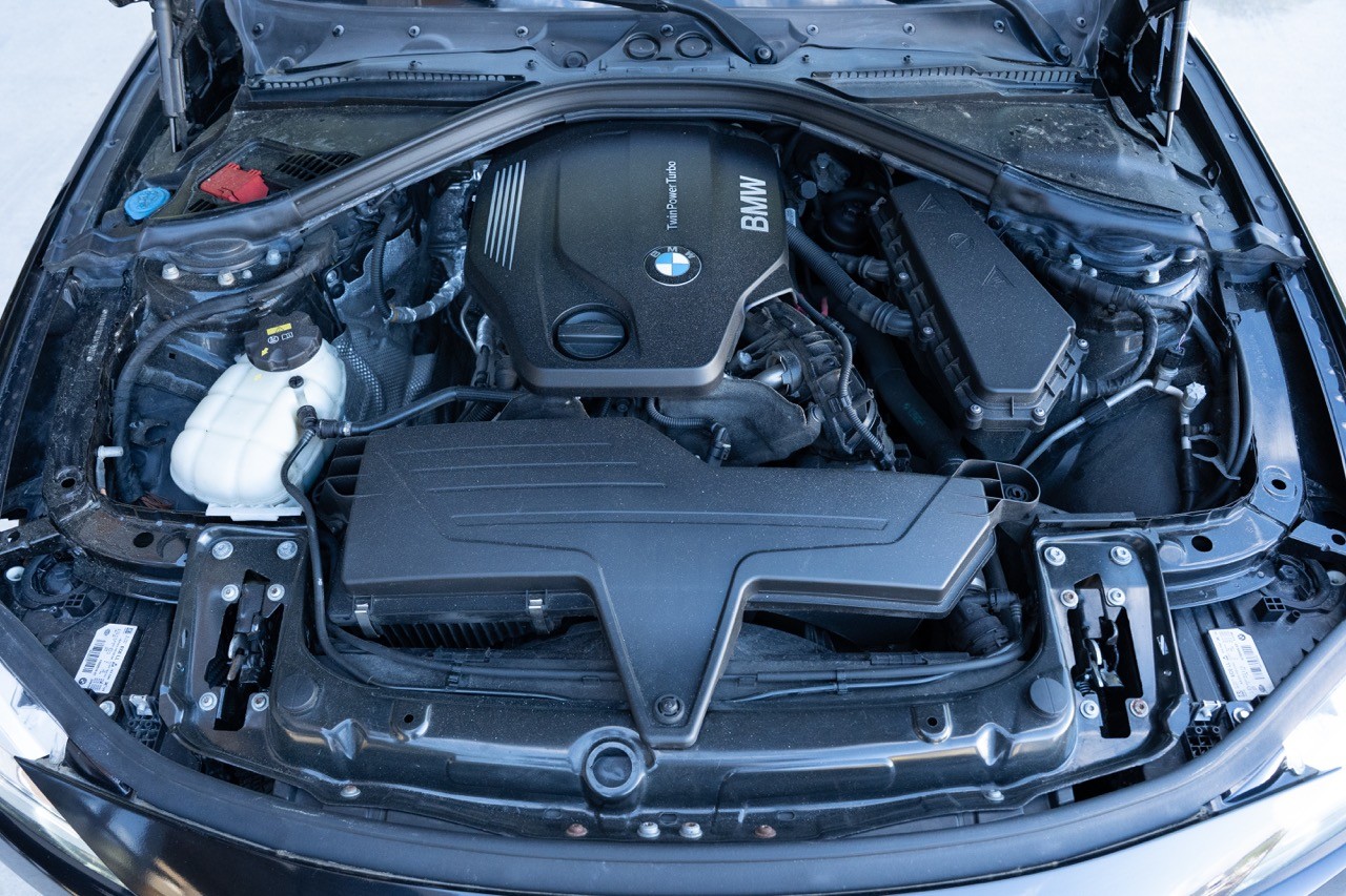 BMW 320-image-7