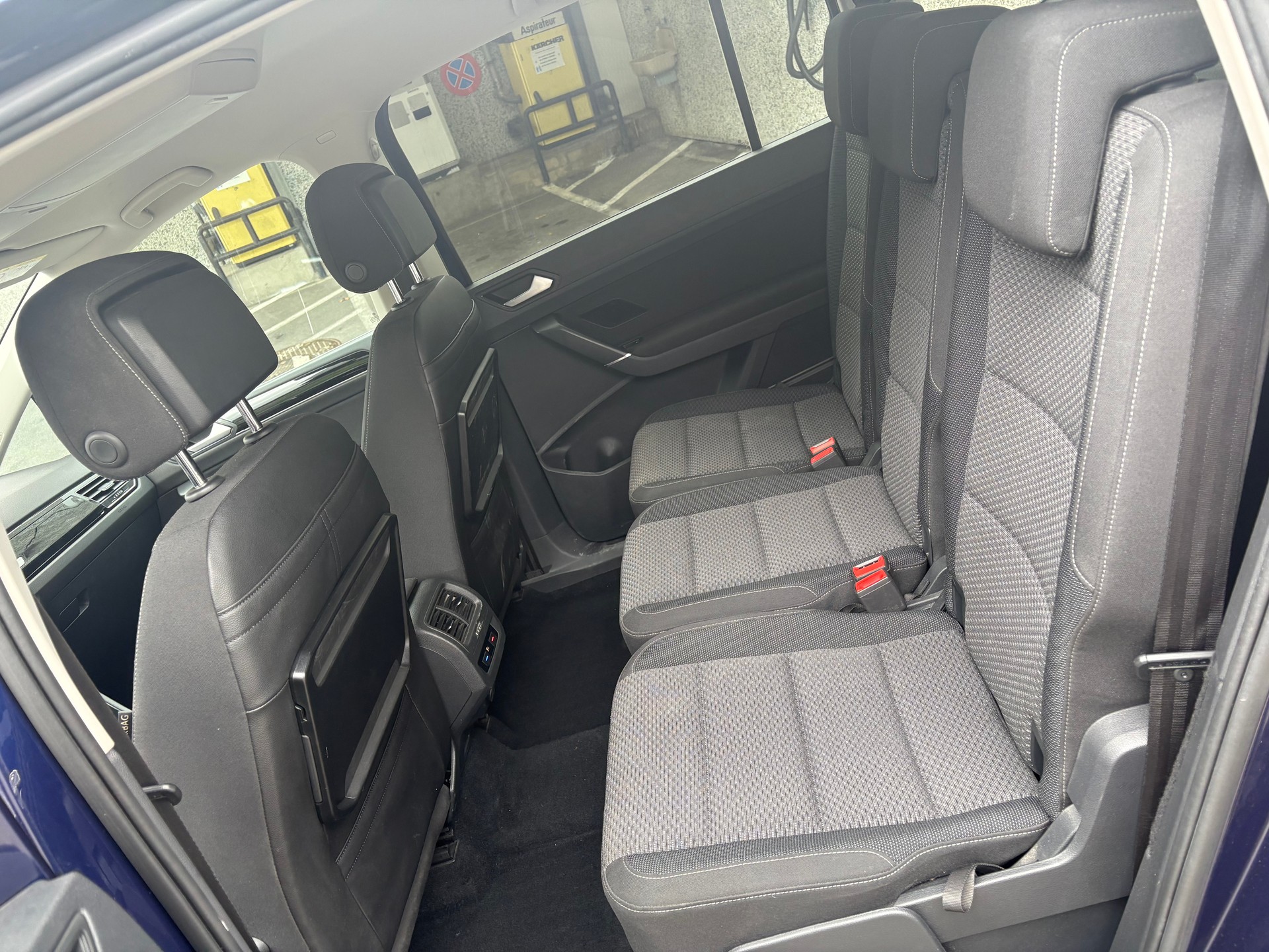 VW Touran 1.4 TSI BlueMotion Technology Trendline DSG-image-7