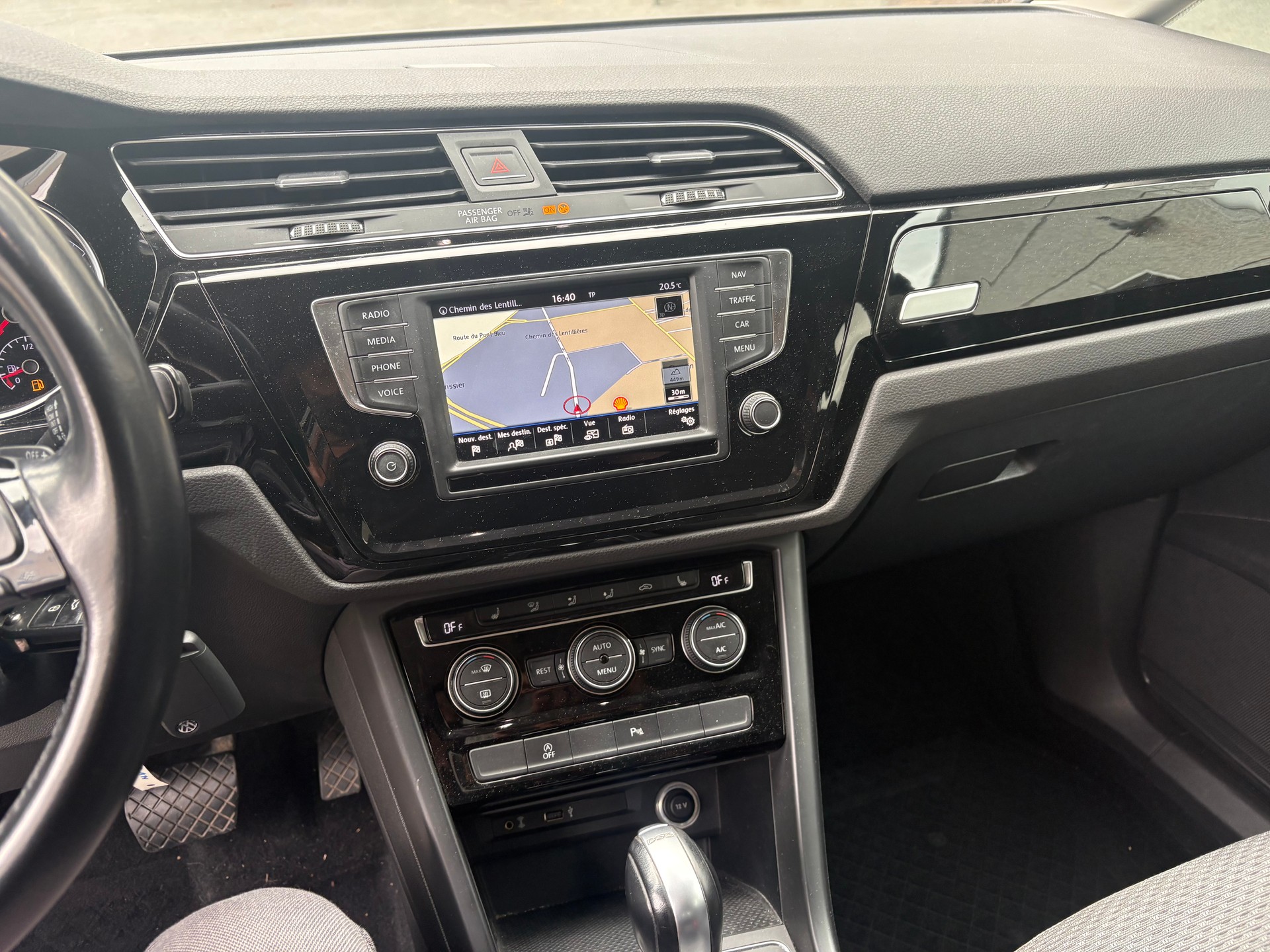 VW Touran 1.4 TSI BlueMotion Technology Trendline DSG-image-9