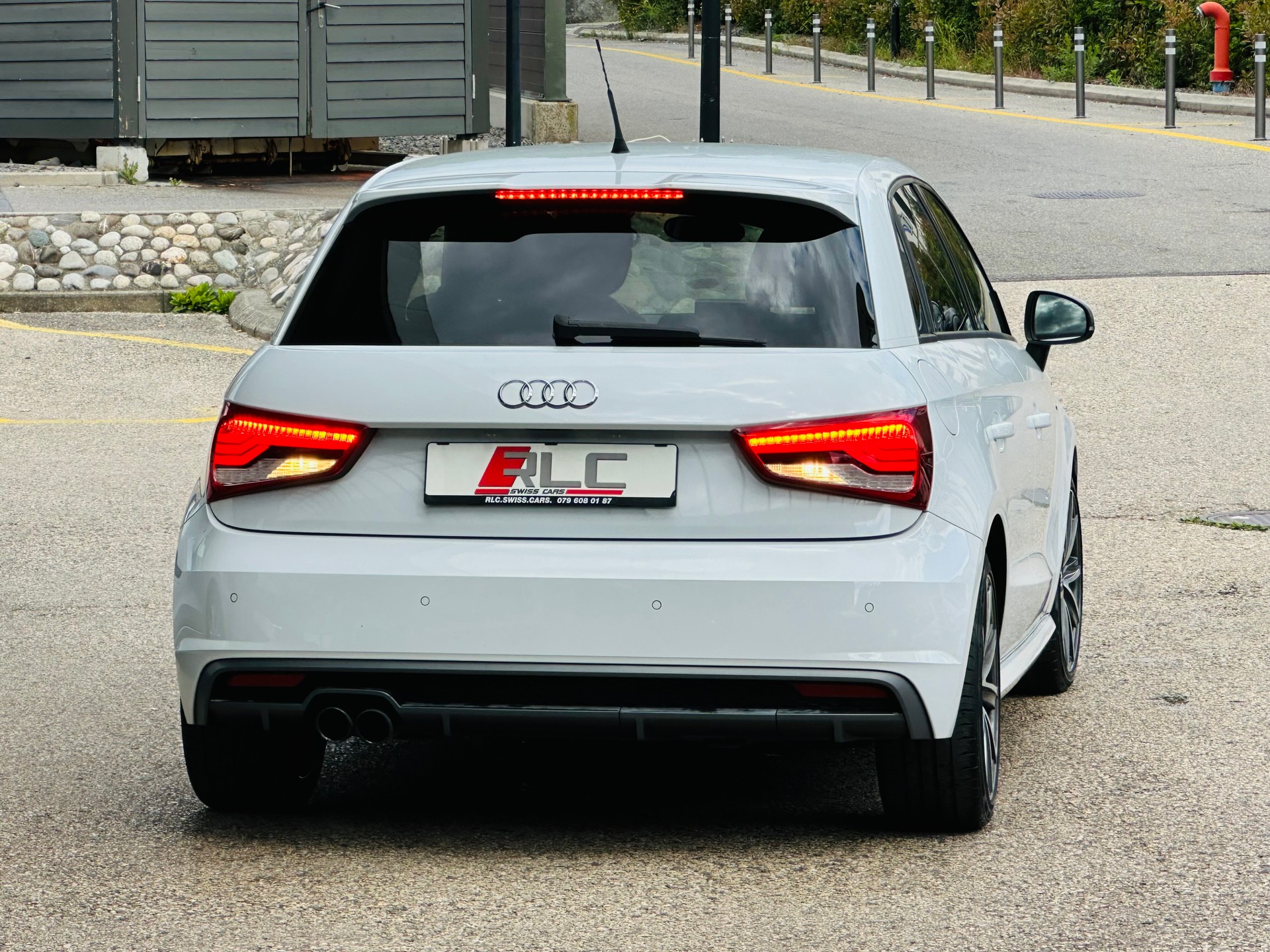 AUDI A1 Sportback 1.4 TFSI Sport S-tronic-image-7