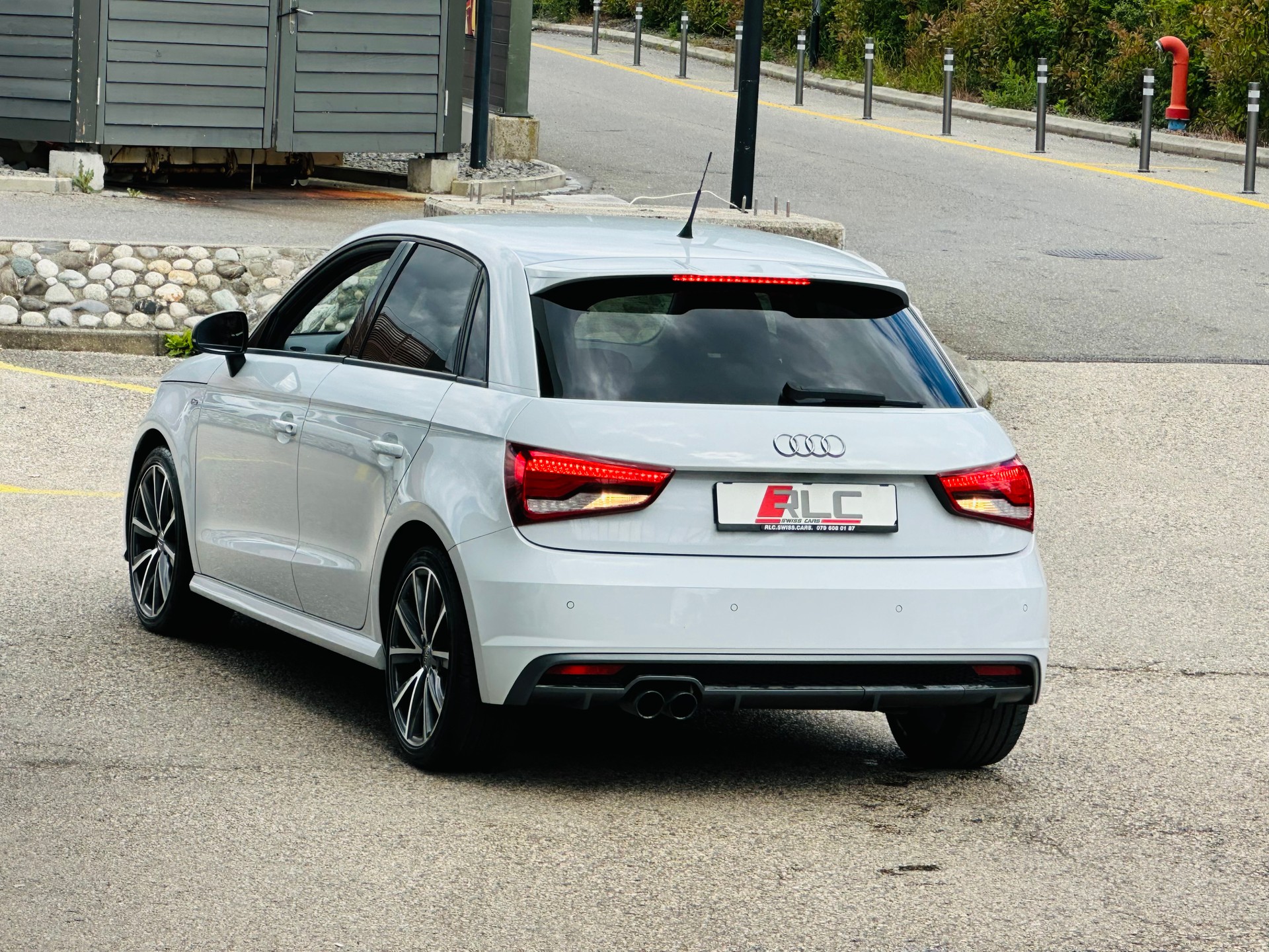 AUDI A1 Sportback 1.4 TFSI Sport S-tronic-image-5