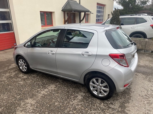 TOYOTA Yaris 1.33 Sol Multidrive-image-6