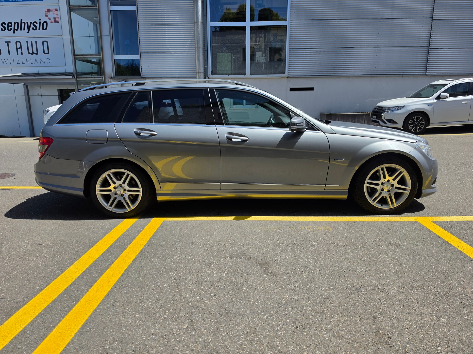 MERCEDES-BENZ C 180CGI BlueEfficiency-image-3