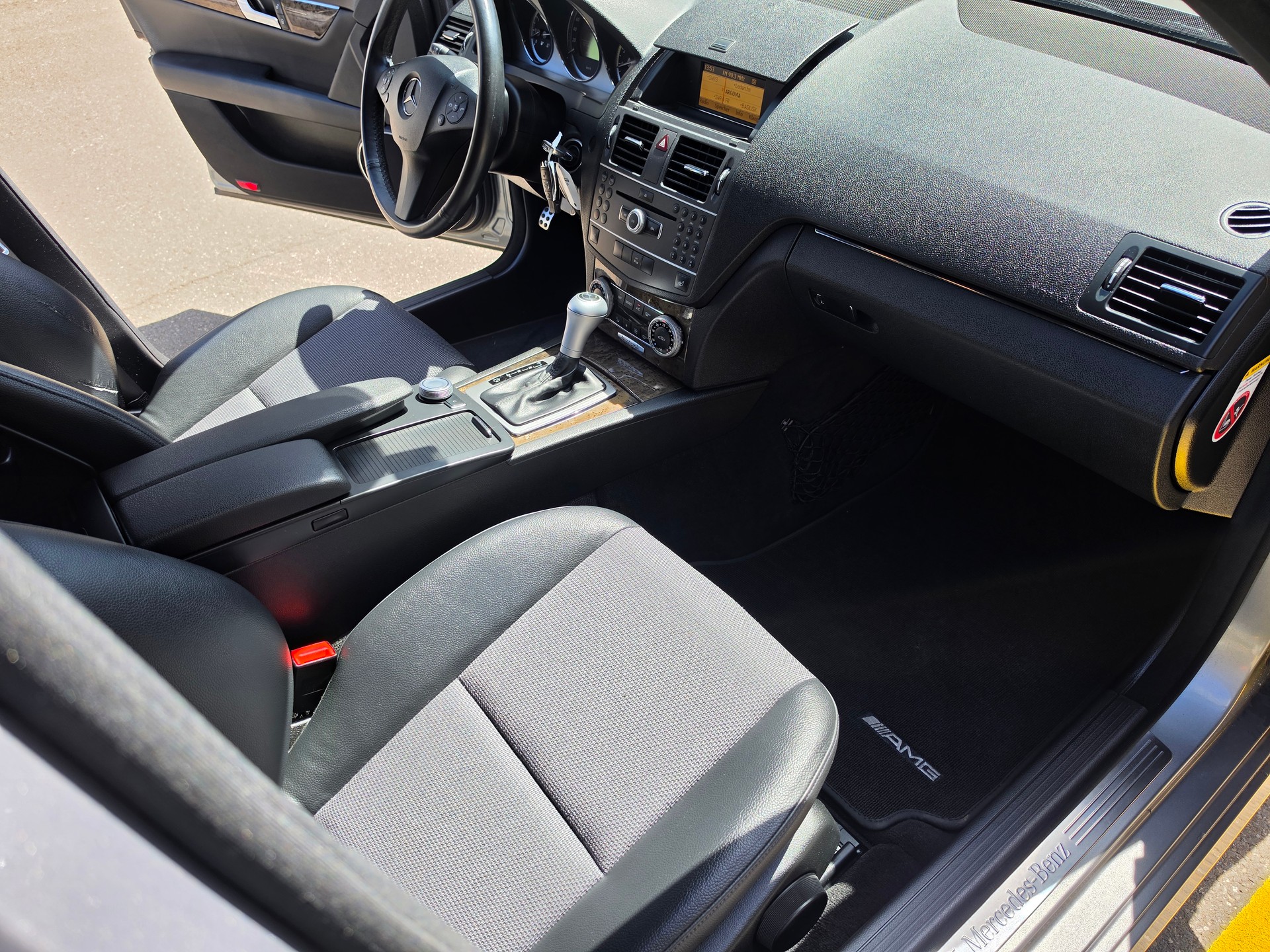 MERCEDES-BENZ C 180CGI BlueEfficiency-image-19