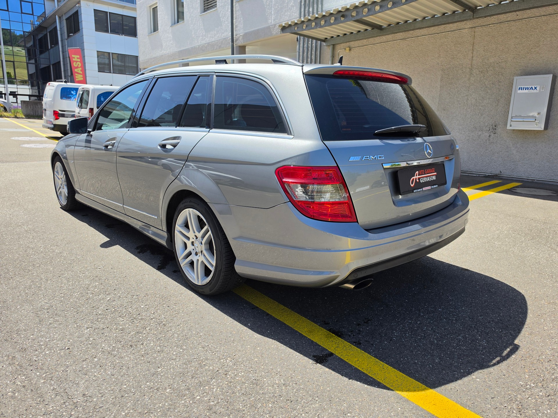 MERCEDES-BENZ C 180CGI BlueEfficiency-image-6