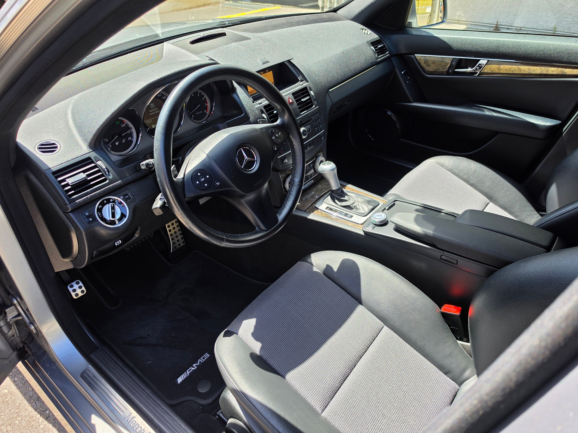 MERCEDES-BENZ C 180CGI BlueEfficiency-image-8