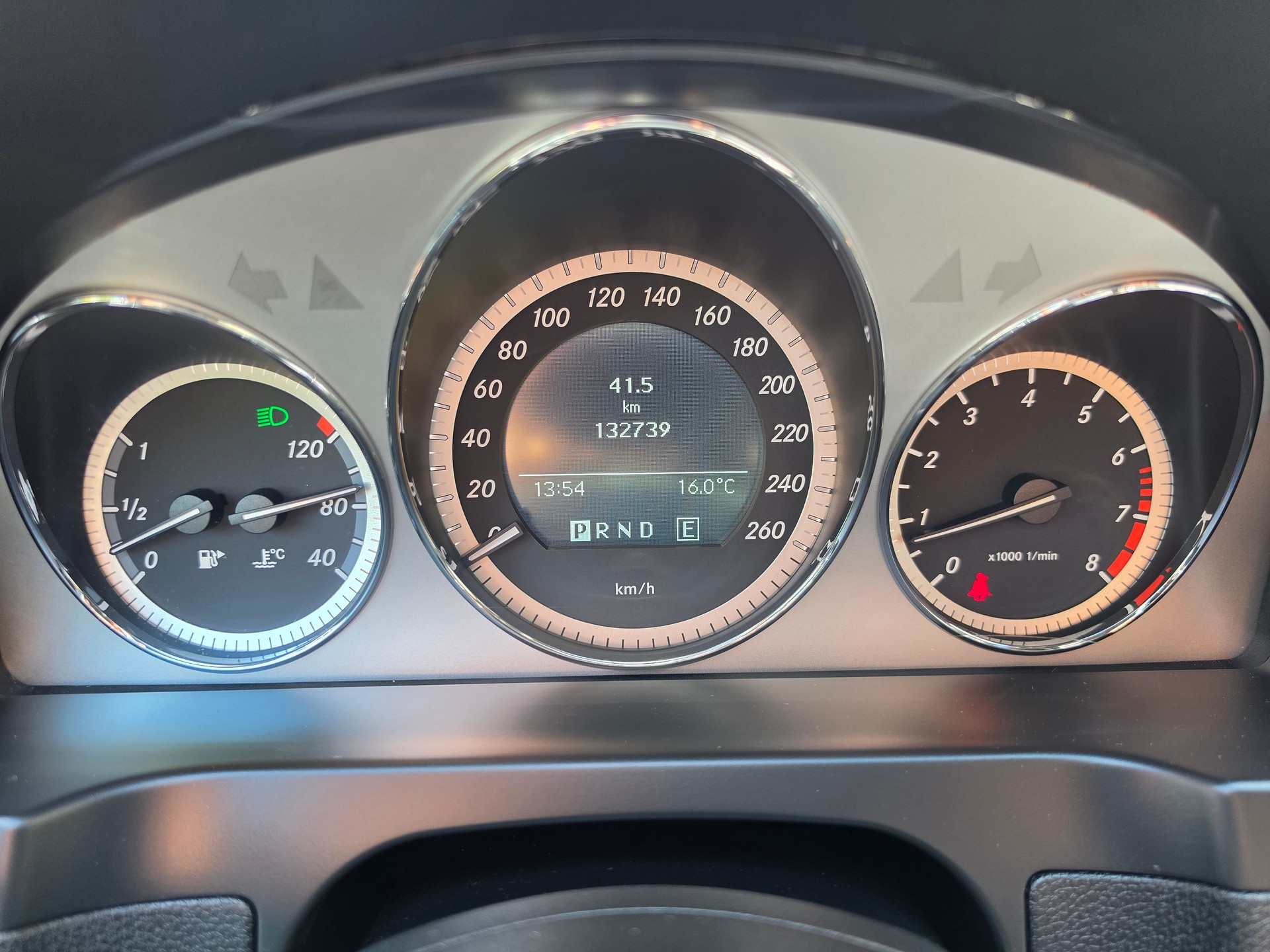 MERCEDES-BENZ C 180CGI BlueEfficiency-image-23