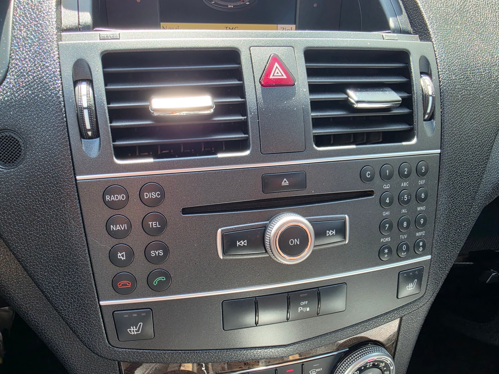MERCEDES-BENZ C 180CGI BlueEfficiency-image-33