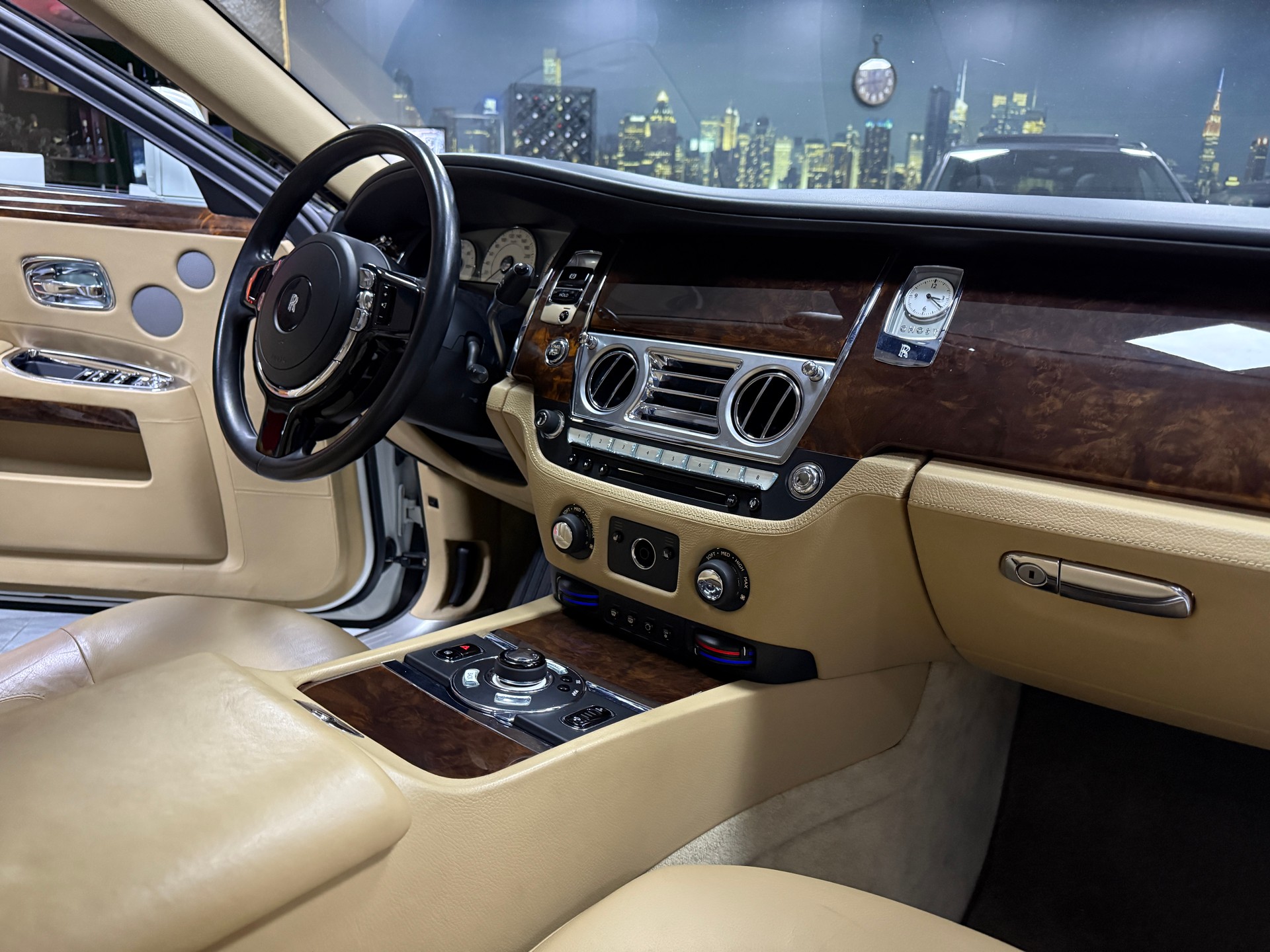 ROLLS-ROYCE Ghost 6.6 V12-image-7