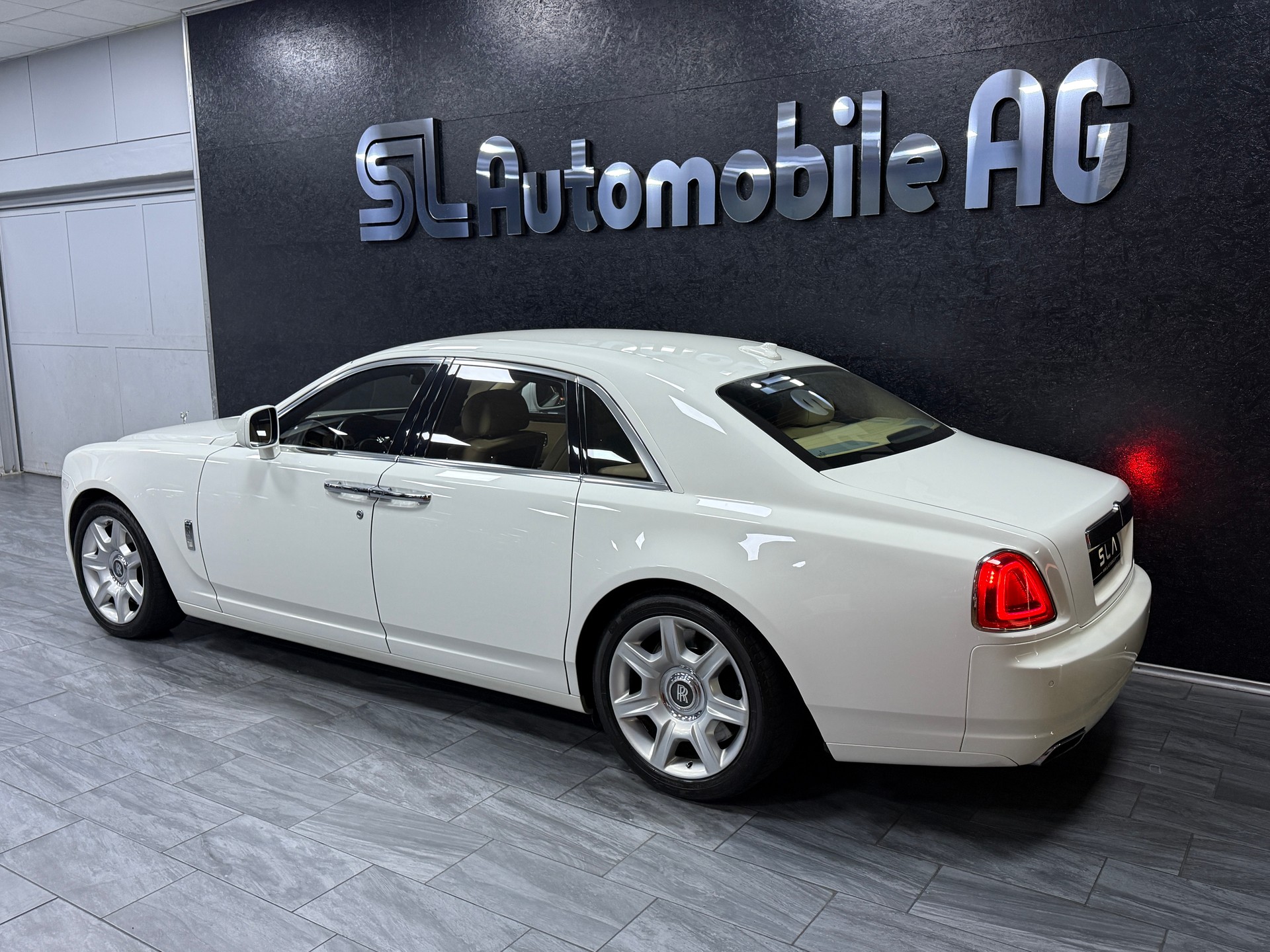 ROLLS-ROYCE Ghost 6.6 V12-image-4