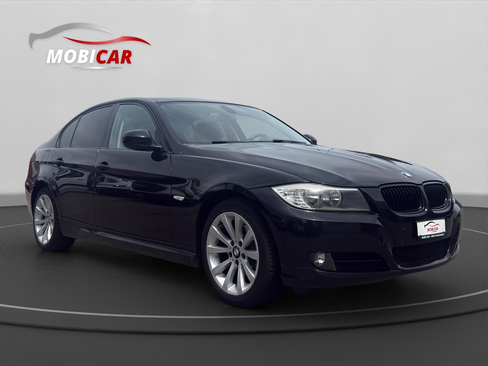 BMW 318i Access-image-6
