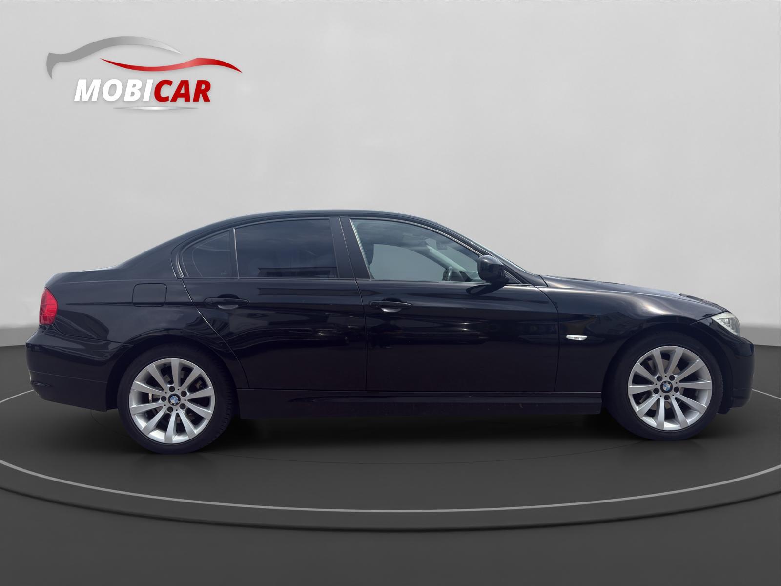 BMW 318i Access-image-5