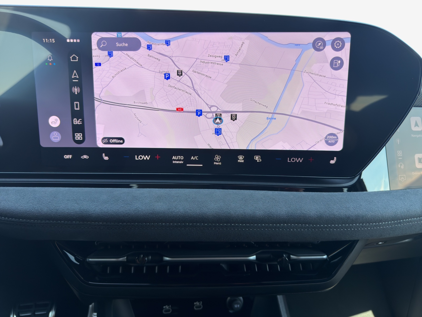 AUDI A6 Sportback e-tron quattro-image-10