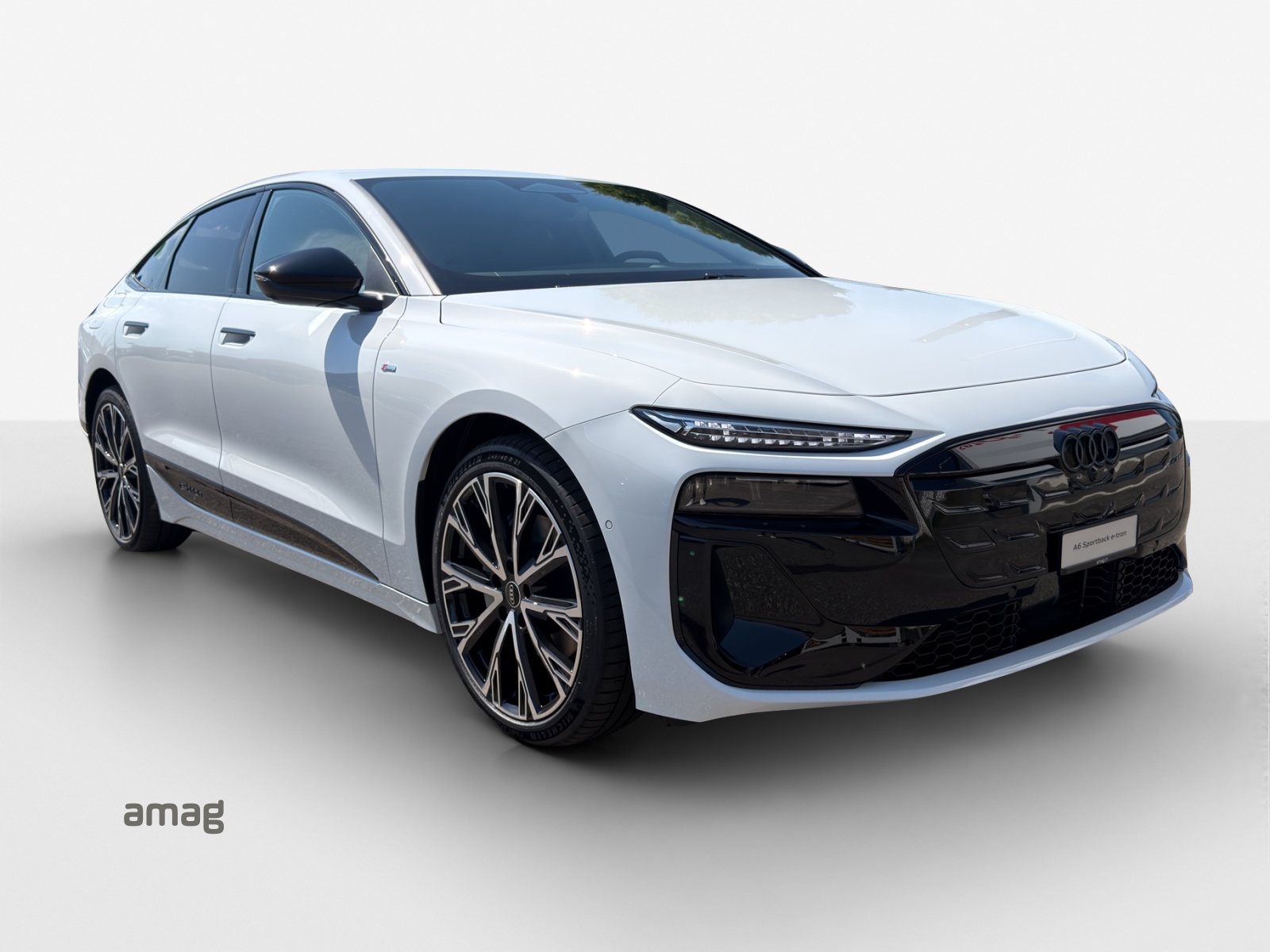 AUDI A6 Sportback e-tron quattro-image-5