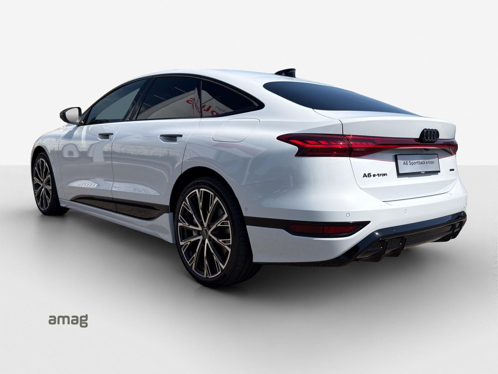AUDI A6 Sportback e-tron quattro-image-2