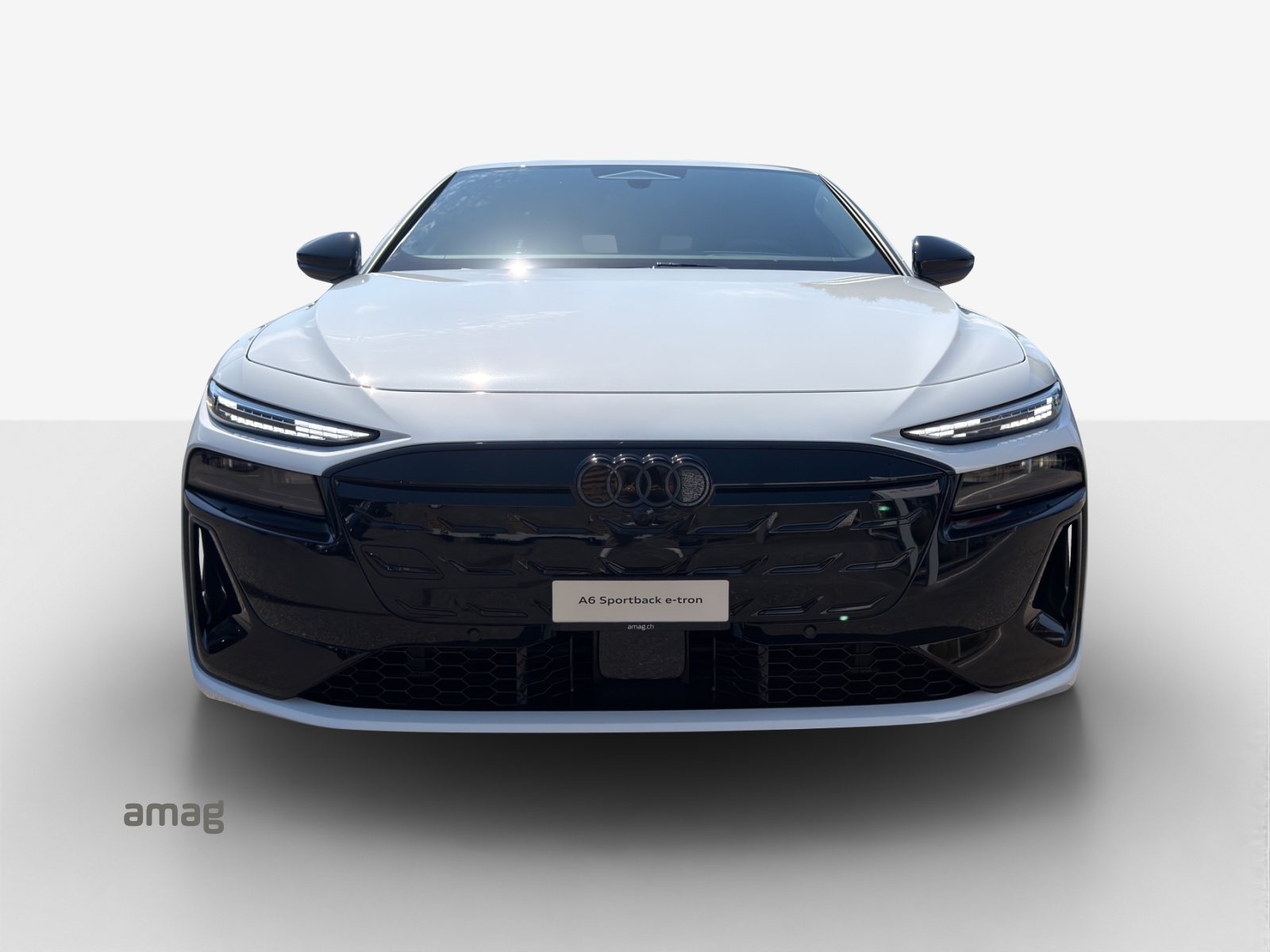 AUDI A6 Sportback e-tron quattro-image-6