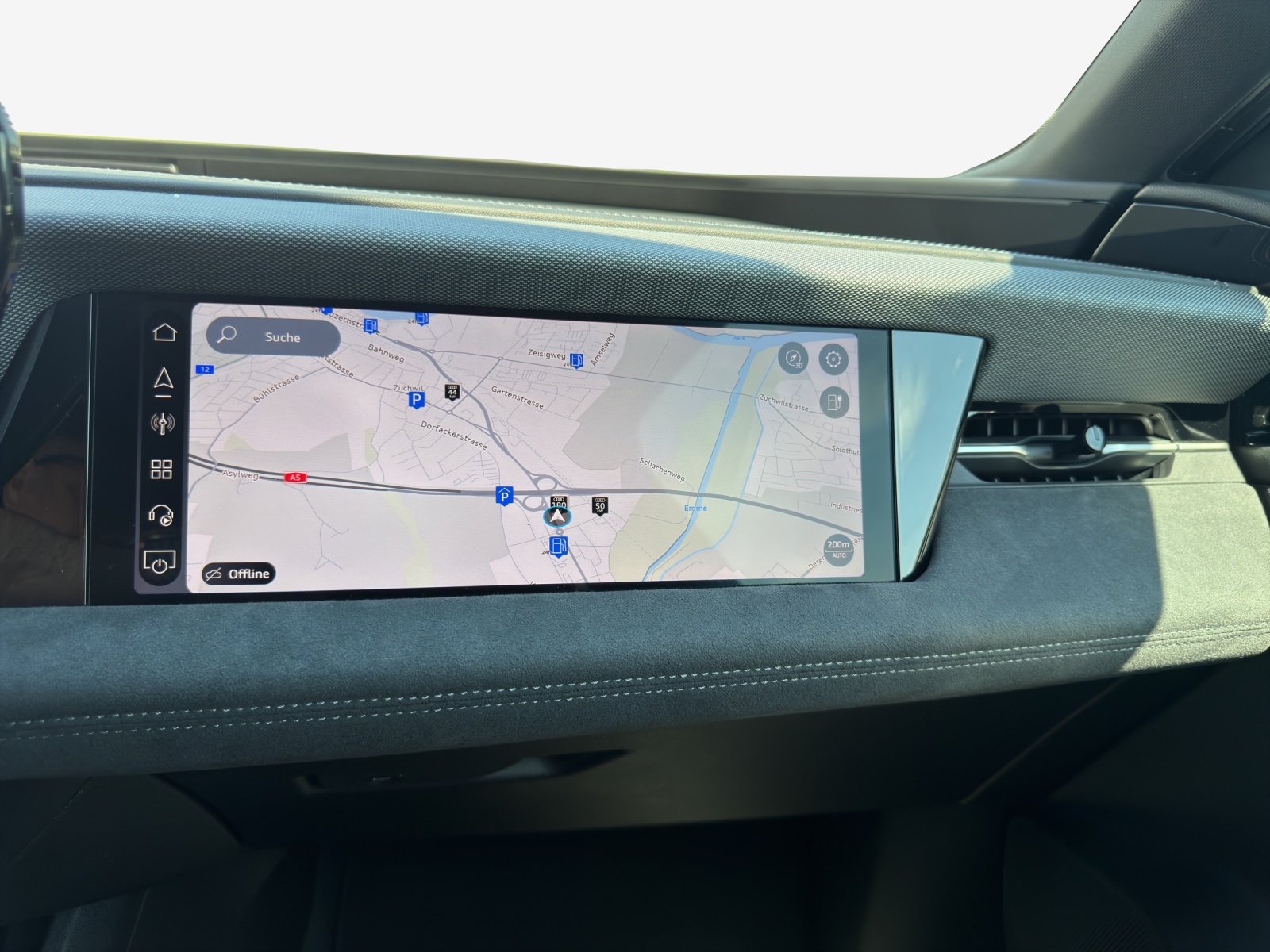 AUDI A6 Sportback e-tron quattro-image-15