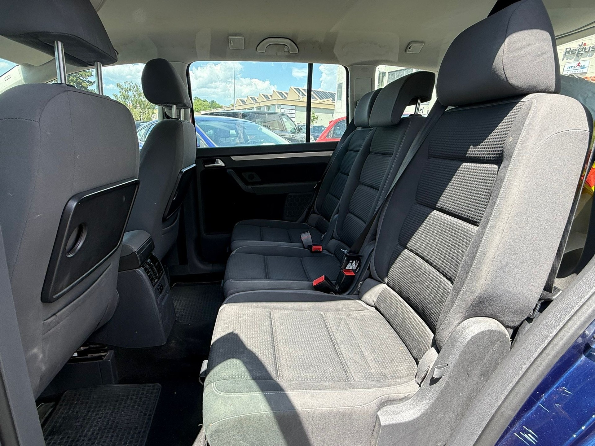VW Touran 1.4 TSI Trendline-image-10