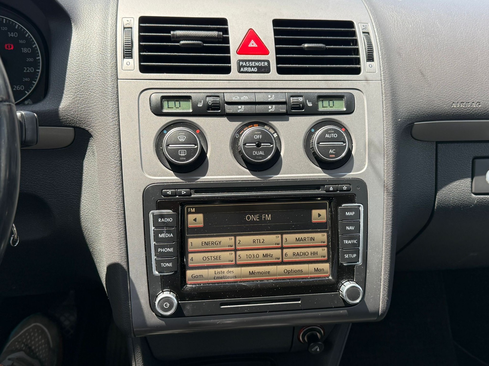 VW Touran 1.4 TSI Trendline-image-11