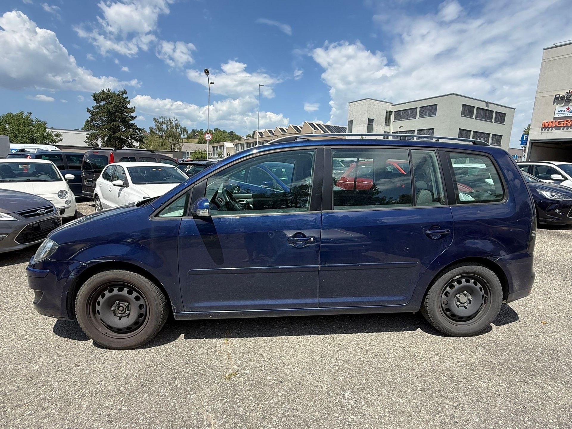 VW Touran 1.4 TSI Trendline-image-6