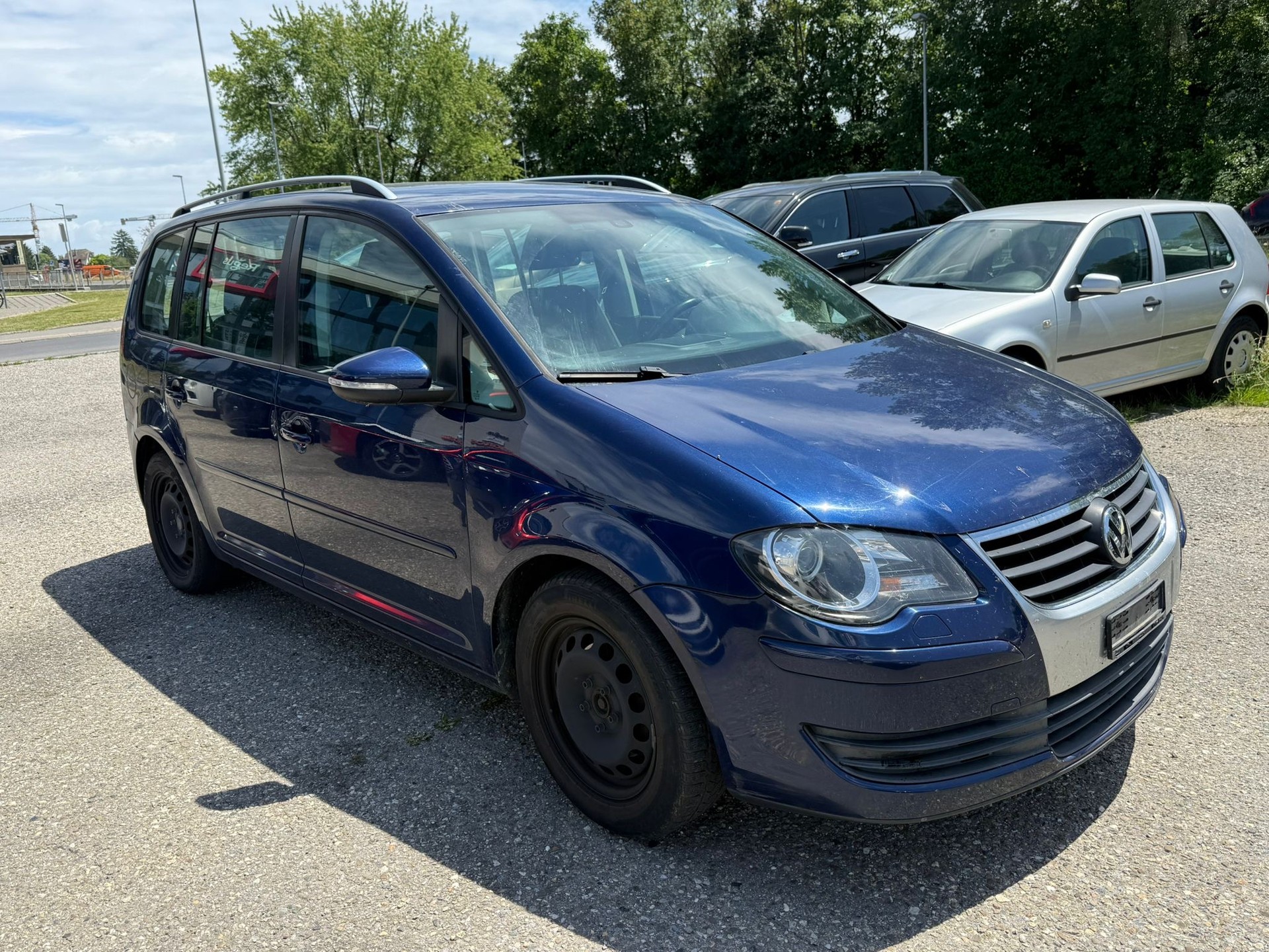 VW Touran 1.4 TSI Trendline-image-1