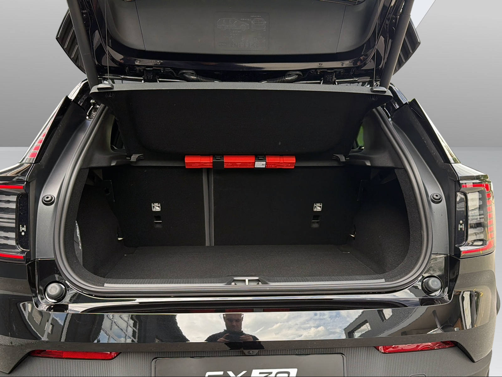 VOLVO EX 30 CC E60 Twin Performance AWD-image-9
