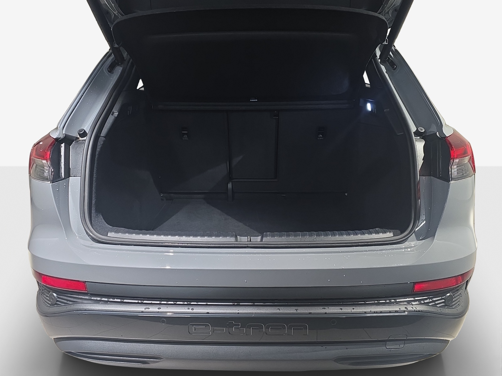 AUDI Q4 e-tron 45 Attraction quattro-image-12
