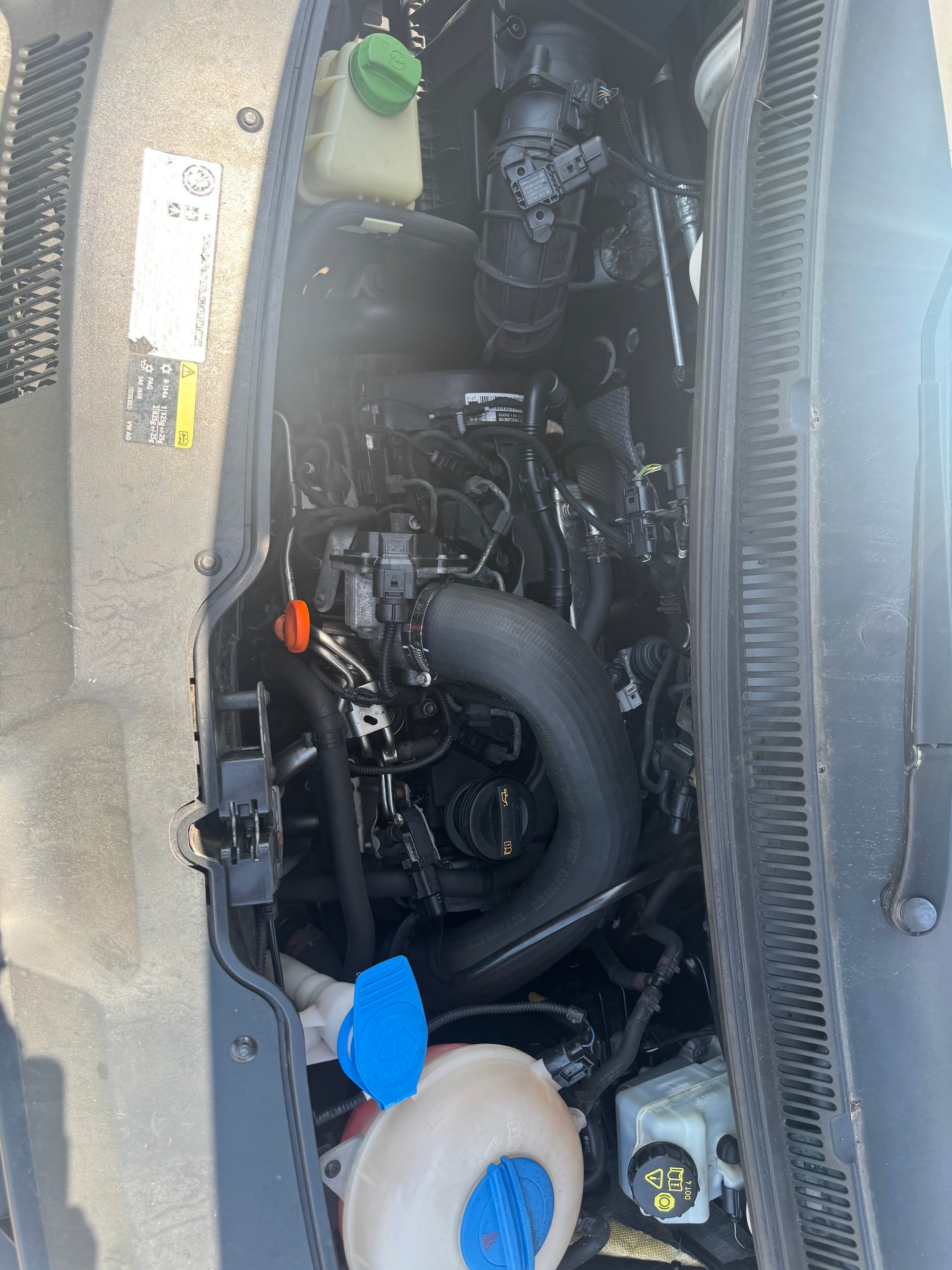 VW T5 2.0 TDI-image-5