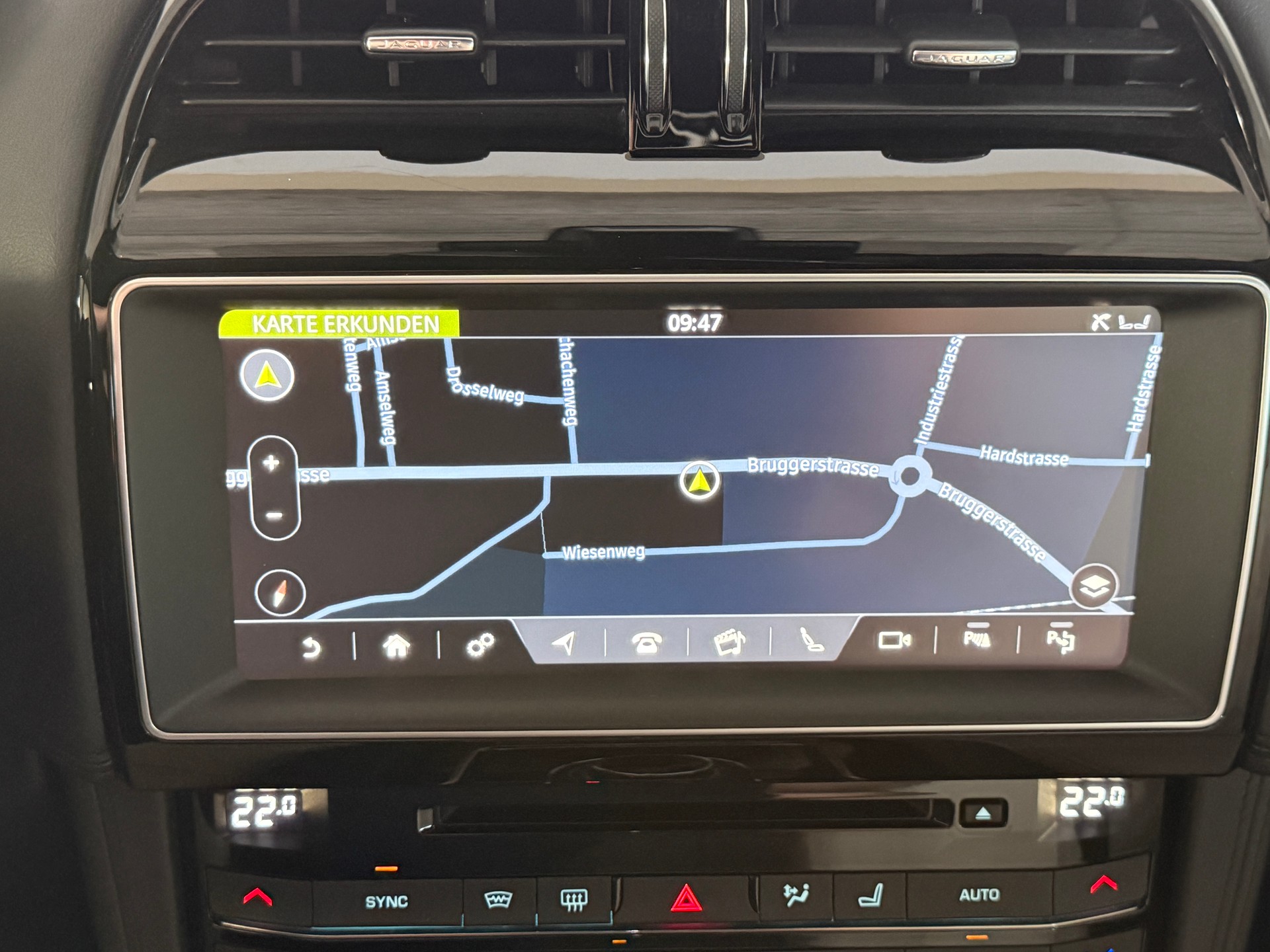 JAGUAR F-Pace 3.0 V6 S AWD Automatik ***1. Hand CH-Fz.***Panoramadach***Sonderlackierung***NP. Fr. 109'900.-***-image-27