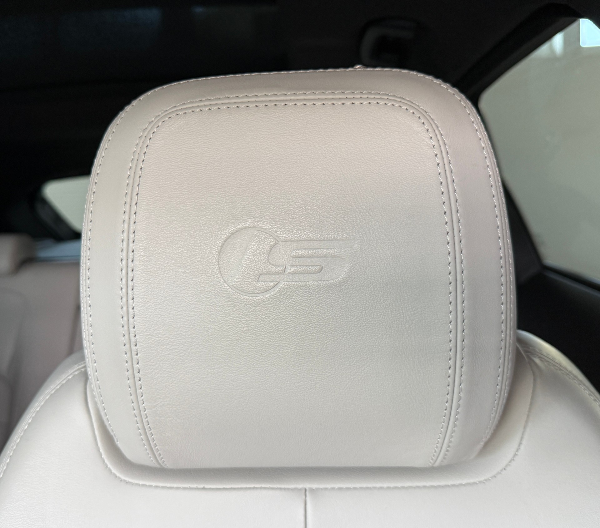 JAGUAR F-Pace 3.0 V6 S AWD Automatik ***1. Hand CH-Fz.***Panoramadach***Sonderlackierung***NP. Fr. 109'900.-***-image-12