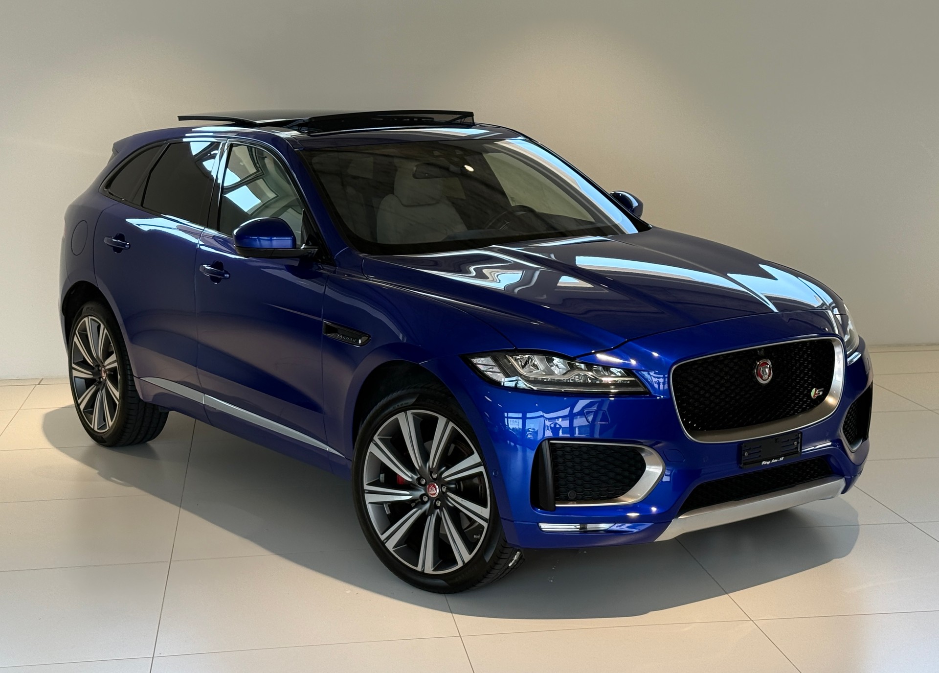 JAGUAR F-Pace 3.0 V6 S AWD Automatik ***1. Hand CH-Fz.***Panoramadach***Sonderlackierung***NP. Fr. 109'900.-***-image-47