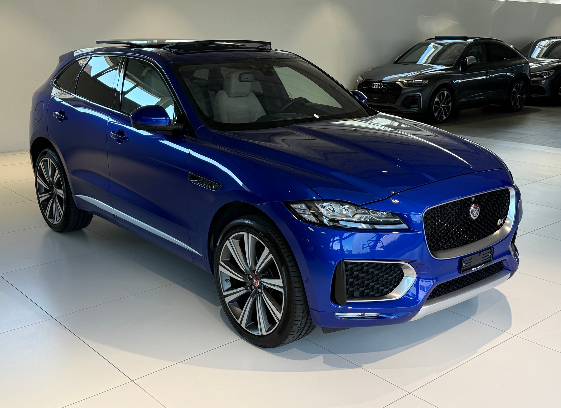 JAGUAR F-Pace 3.0 V6 S AWD Automatik ***1. Hand CH-Fz.***Panoramadach***Sonderlackierung***NP. Fr. 109'900.-***-image-46