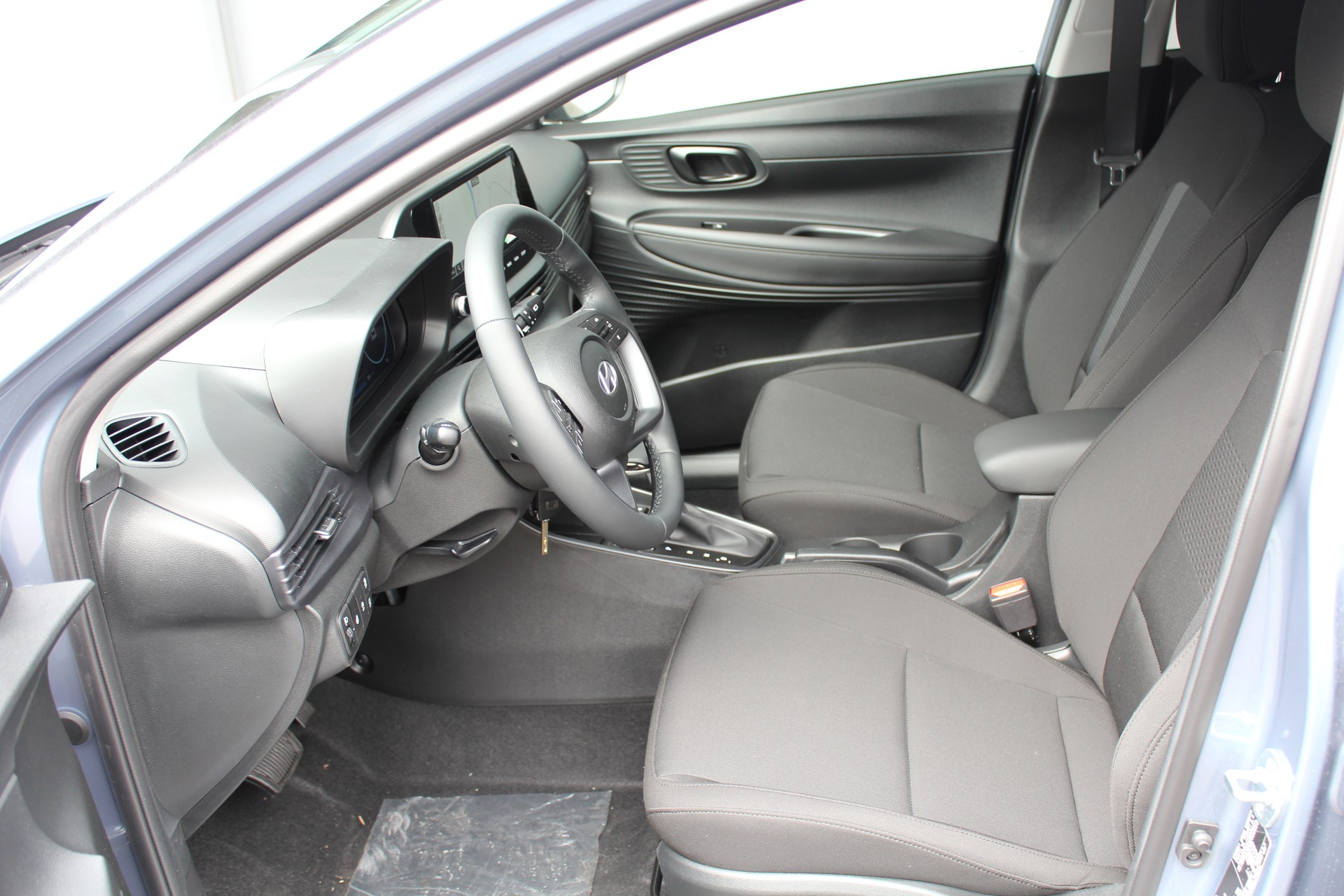 HYUNDAI i20 1.0 T-GDi Amplia DCT-image-8