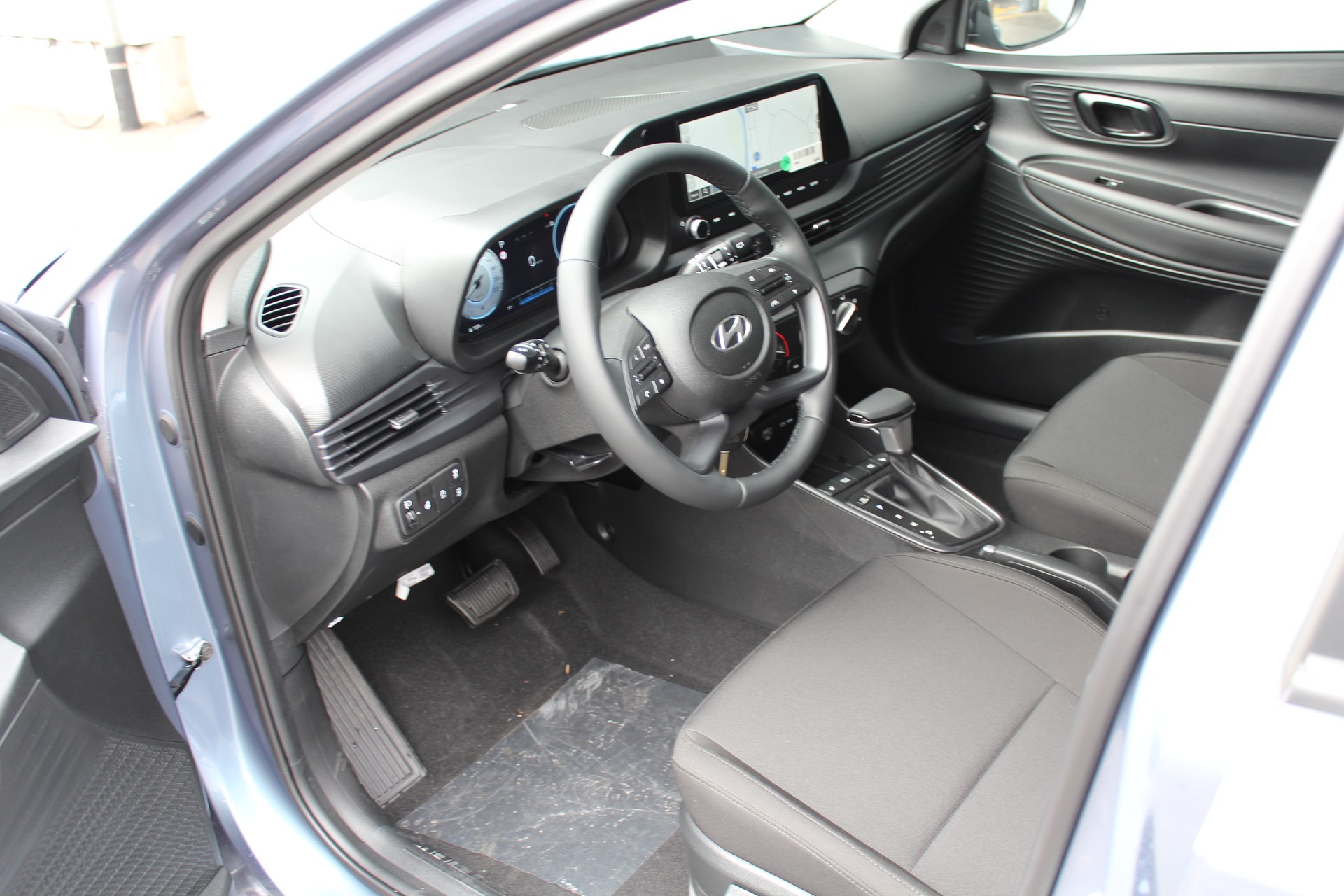 HYUNDAI i20 1.0 T-GDi Amplia DCT-image-9