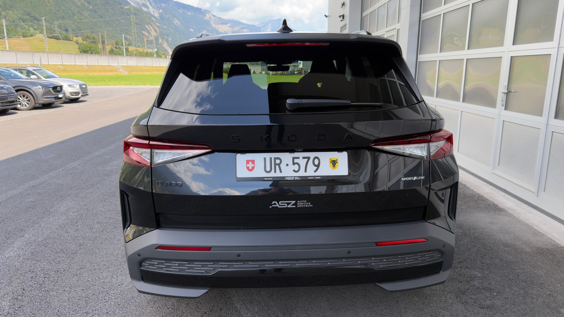SKODA Elroq Sportline 85 4x4-image-2