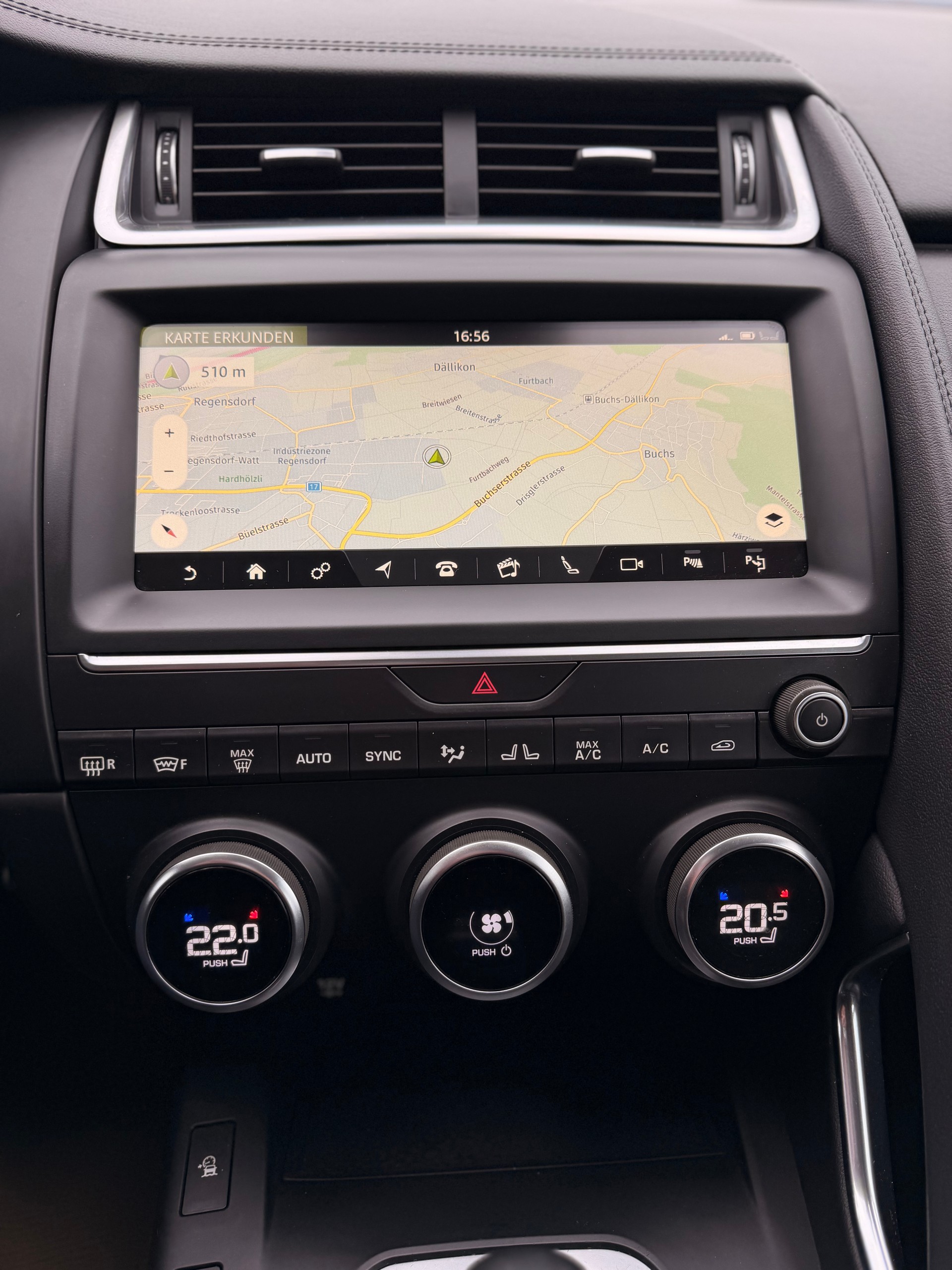 JAGUAR E-Pace 2.0d D150 S AWD Automatik-image-18